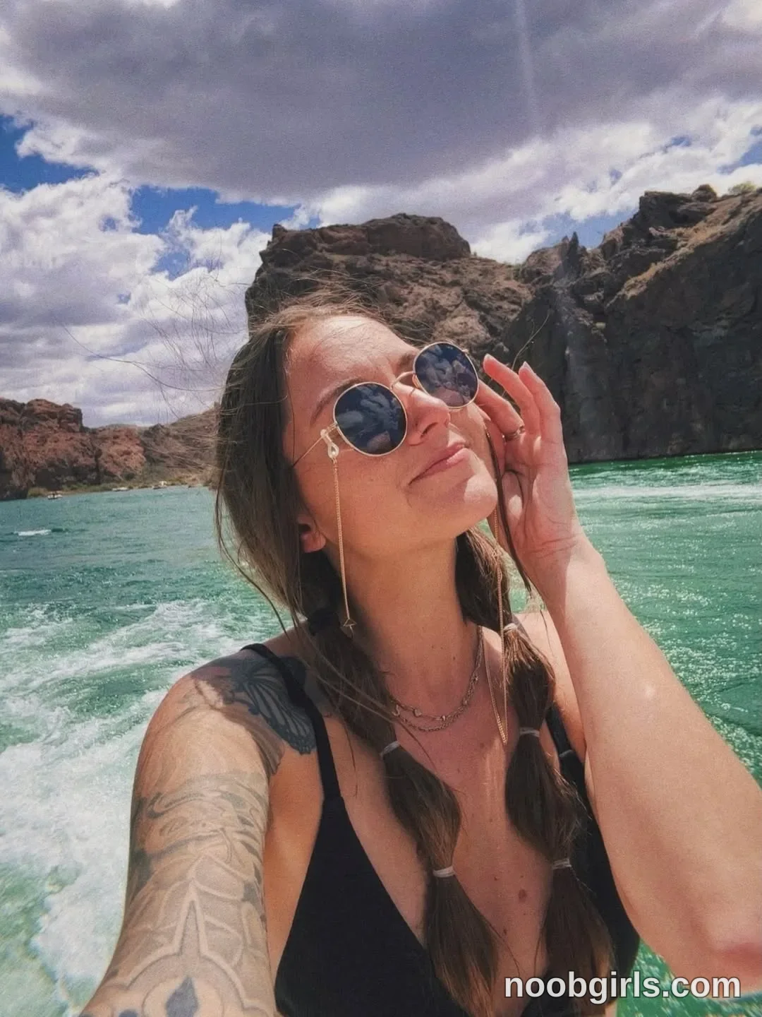 Adrianna (@gardenmusexo) — "incoming…❤️‍🔥 ✨"