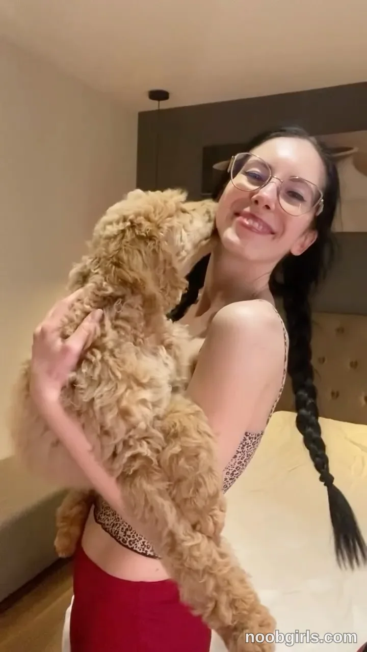 Nikki Gia reel: Nacho 🐾 3 months now, growing so fast! @nachisimopoodle…