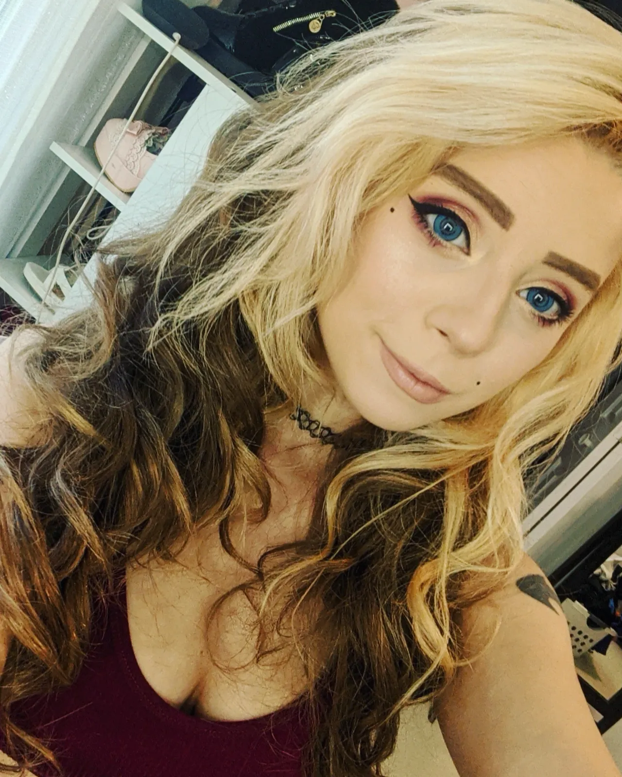 goldengoddessxxx (@goldengoddessxxx) high-res photoshoot photo #7 — Chaturbate cam model gallery