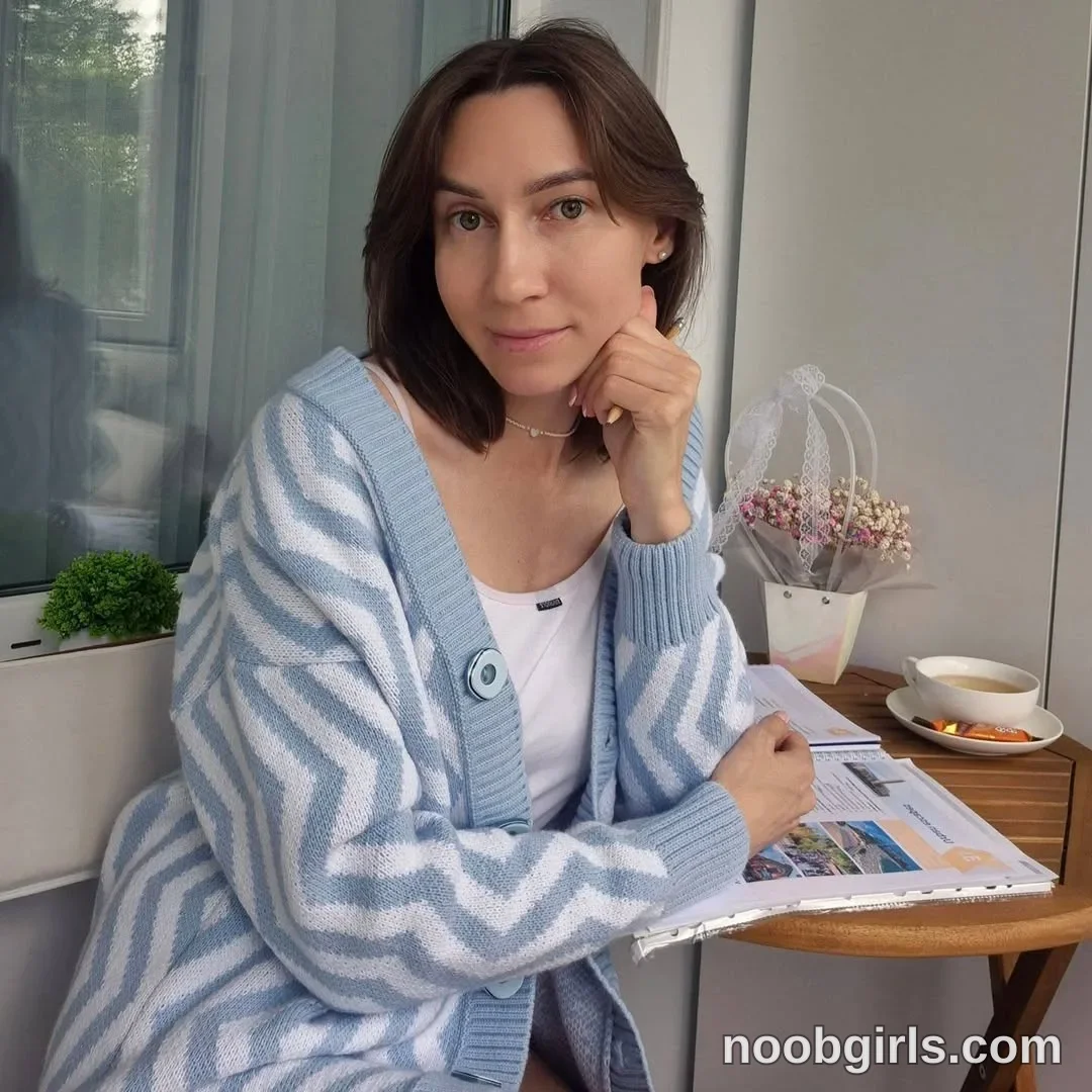 GoodGlamorGirl (@good_glamorgirl) — "a quiet day at home"