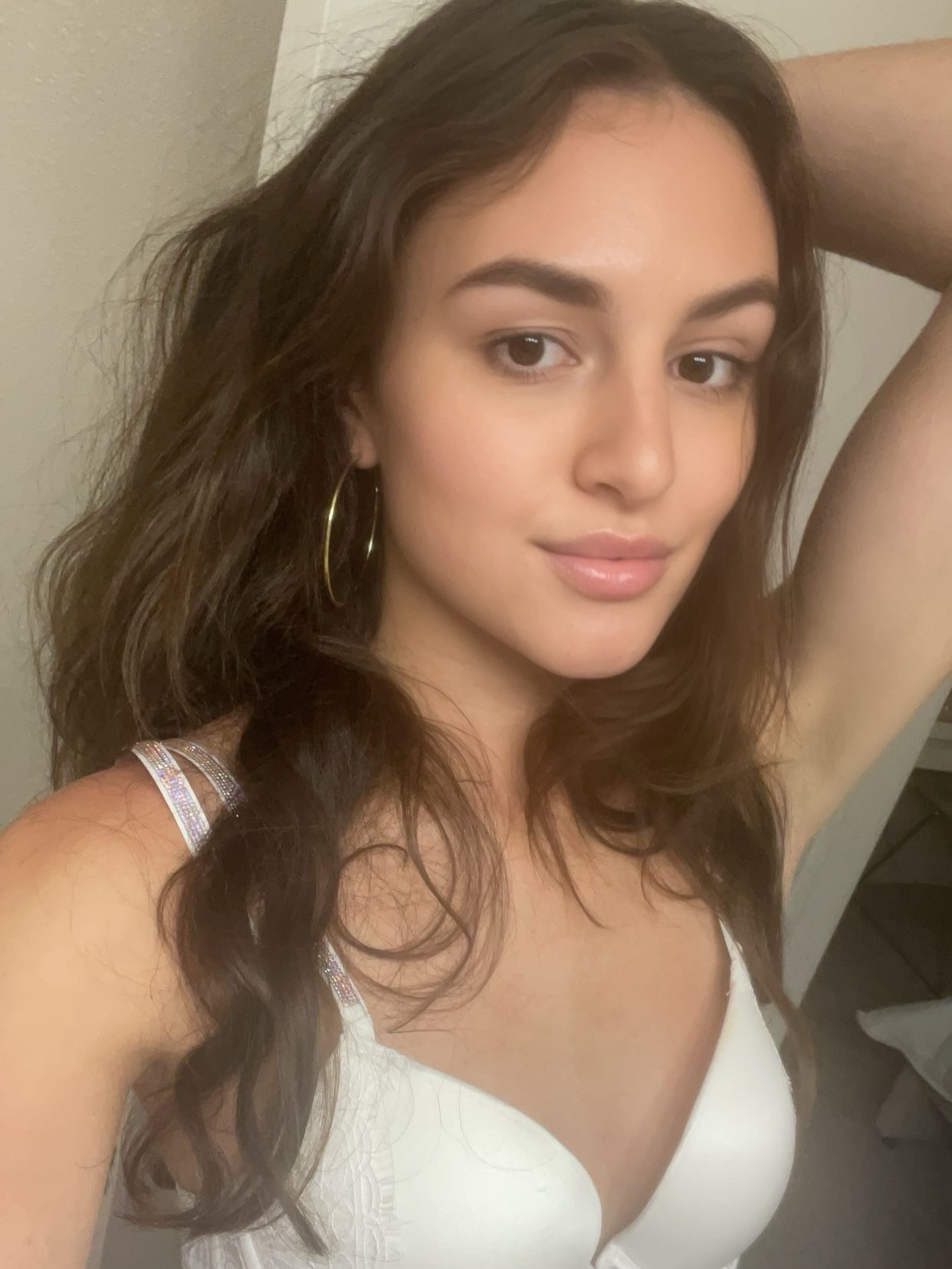 graciesmith27 (@graciesmith27) high-res photoshoot photo #16 — Chaturbate cam model gallery