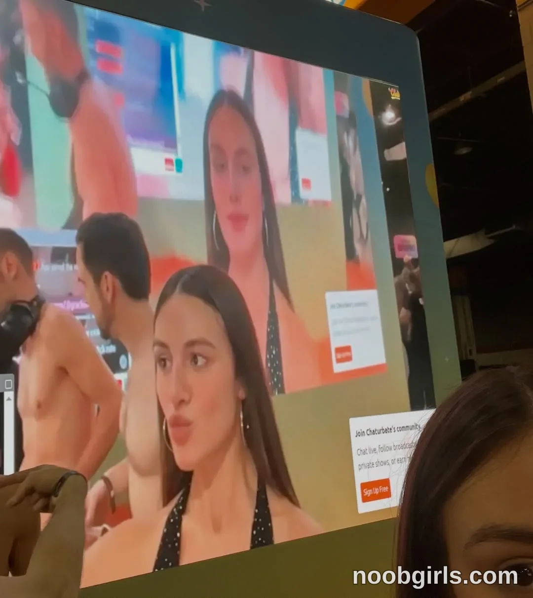 Gracie Smith (@graciesmith27) — "Throwing it back to @exxxotica Chicago❤️ can you tell how much I love being a streamer?"