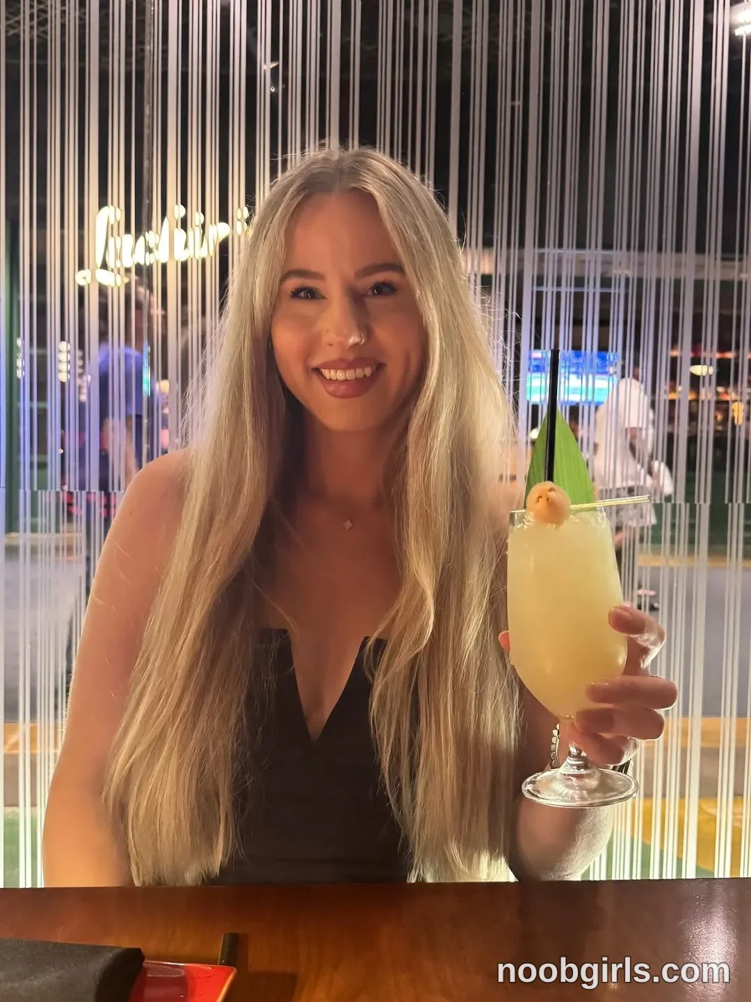 Haylee (@hayleex) — "Selfie photo bomb 🧚🏻" in Las Vegas, Nevada