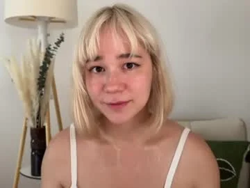hey__lucy nip slip shady live performance capture — Chaturbate cam girl