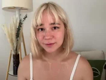 hey__lucy nip slip shady webcam live moment — Chaturbate cam girl