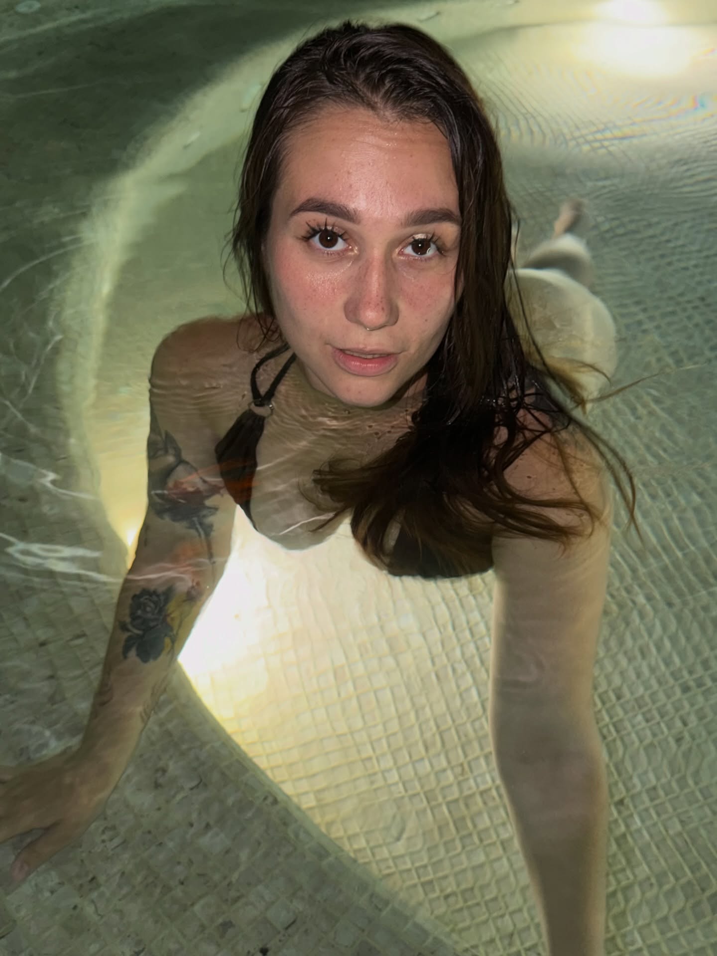 heylixie_ exclusive photo gallery image #15 — Chaturbate streamer profile