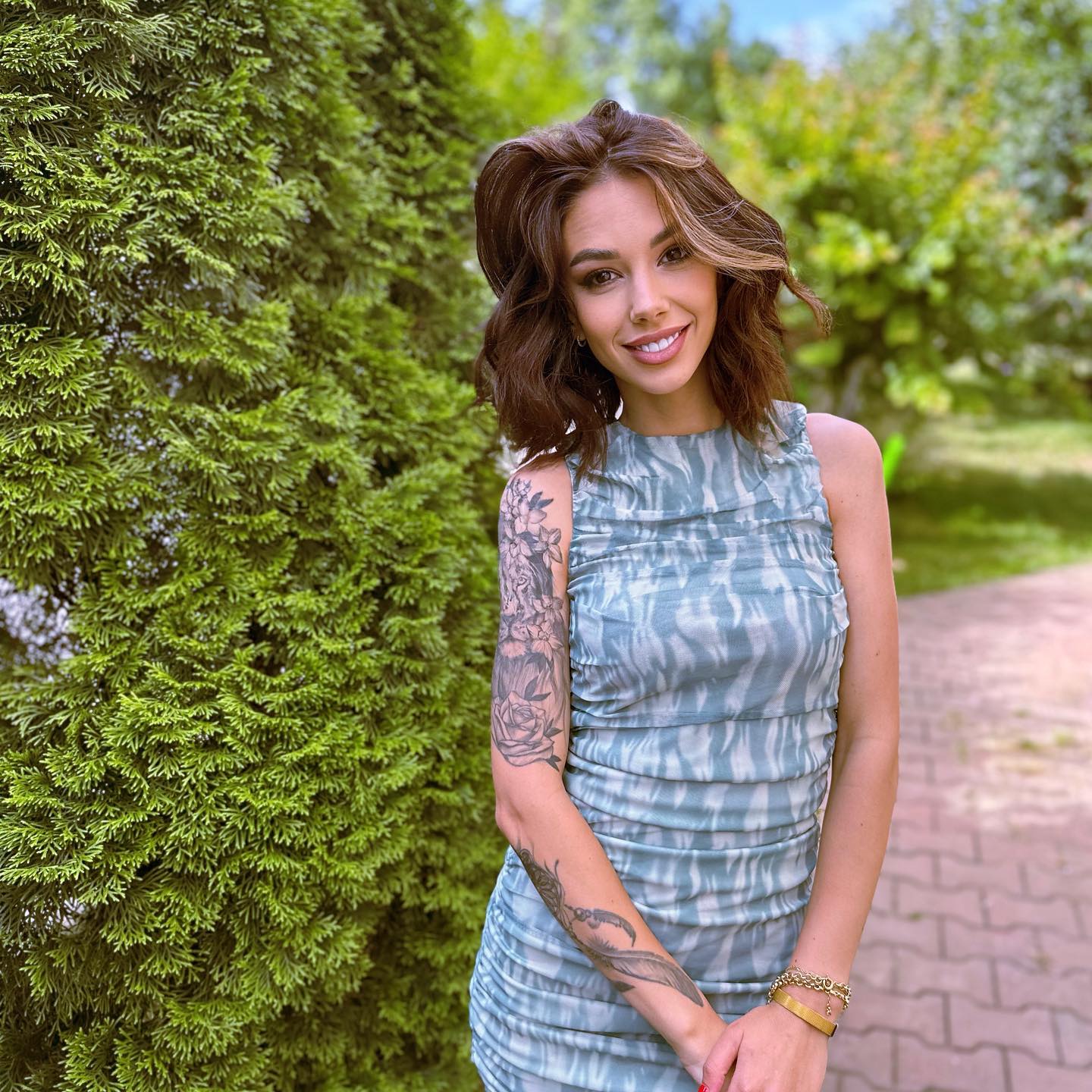 hotfallingdevil verified Instagram photoshoot picture #11 — live cam model review