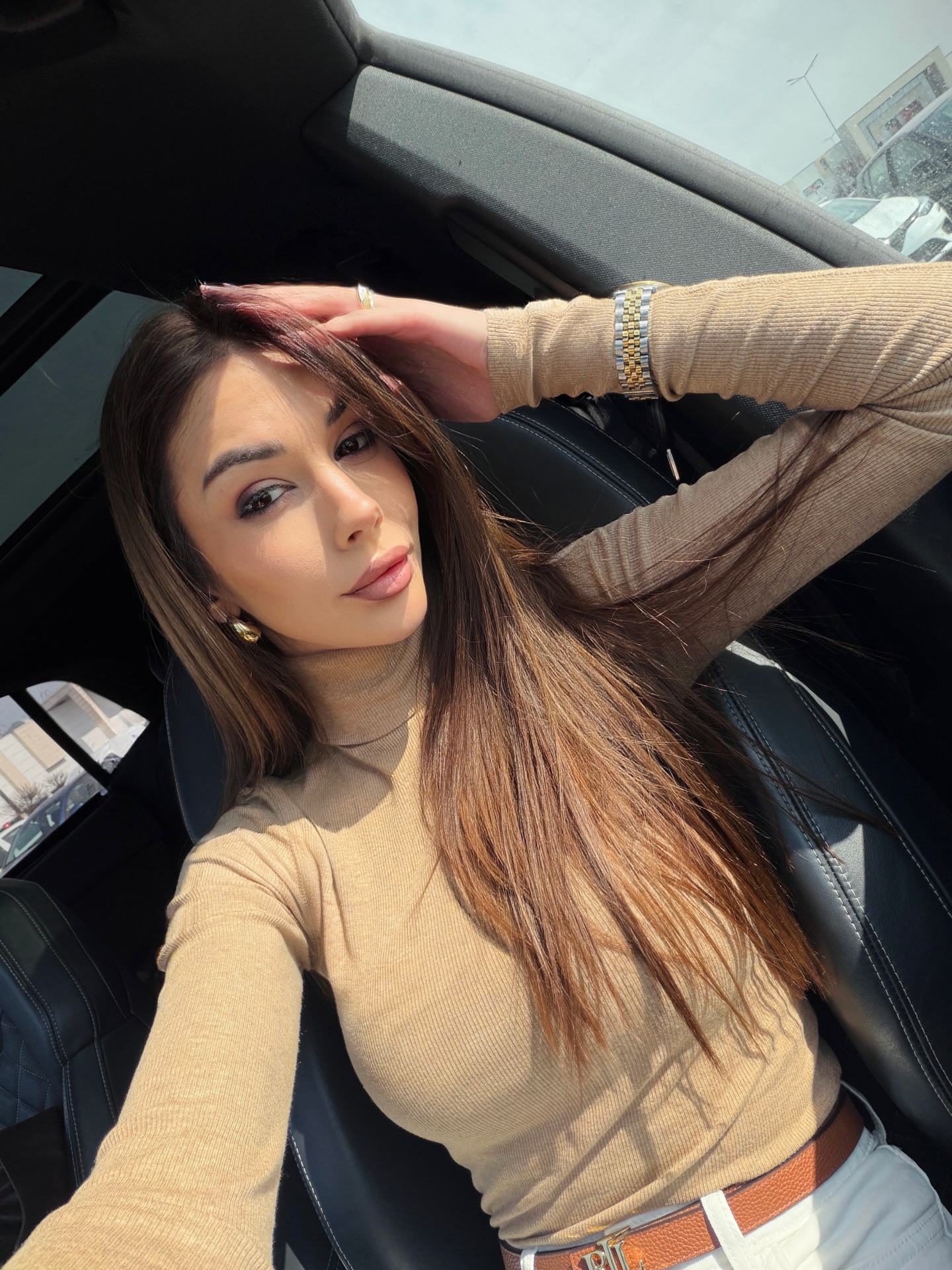 hotfallingdevil (@hotfallingdevil) high-res photoshoot photo #28 — Chaturbate cam model gallery