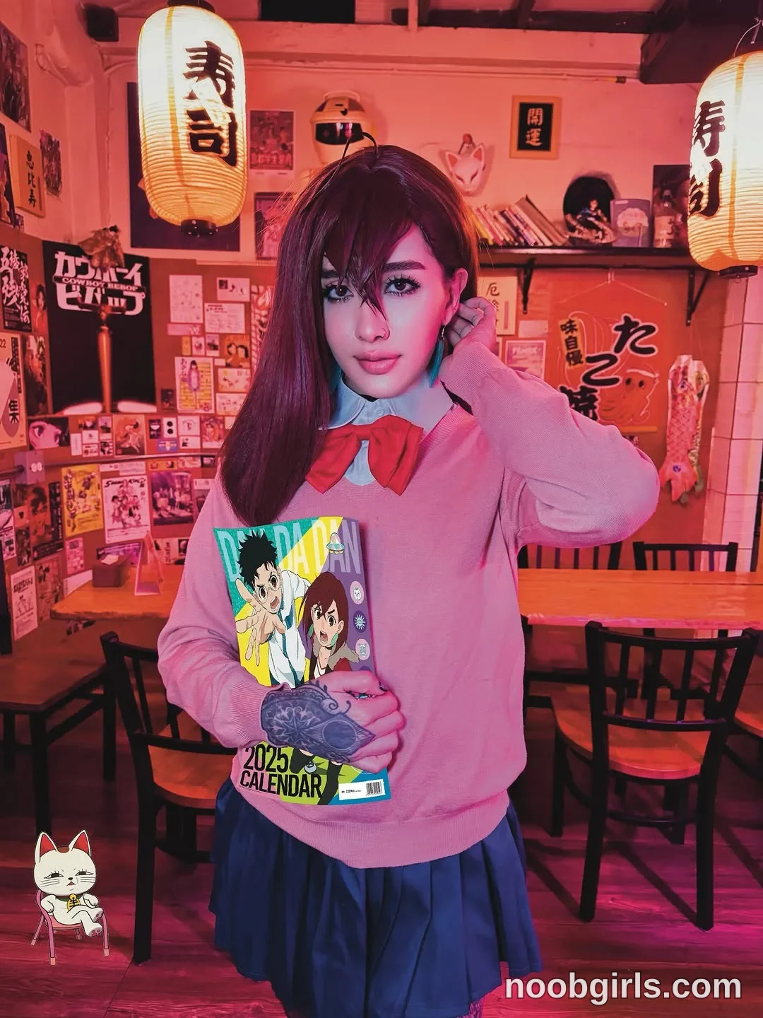 iam_eli (@iam_eli) — "Momo Ayase checking👽 Which pic is your favorite, 1–6?"