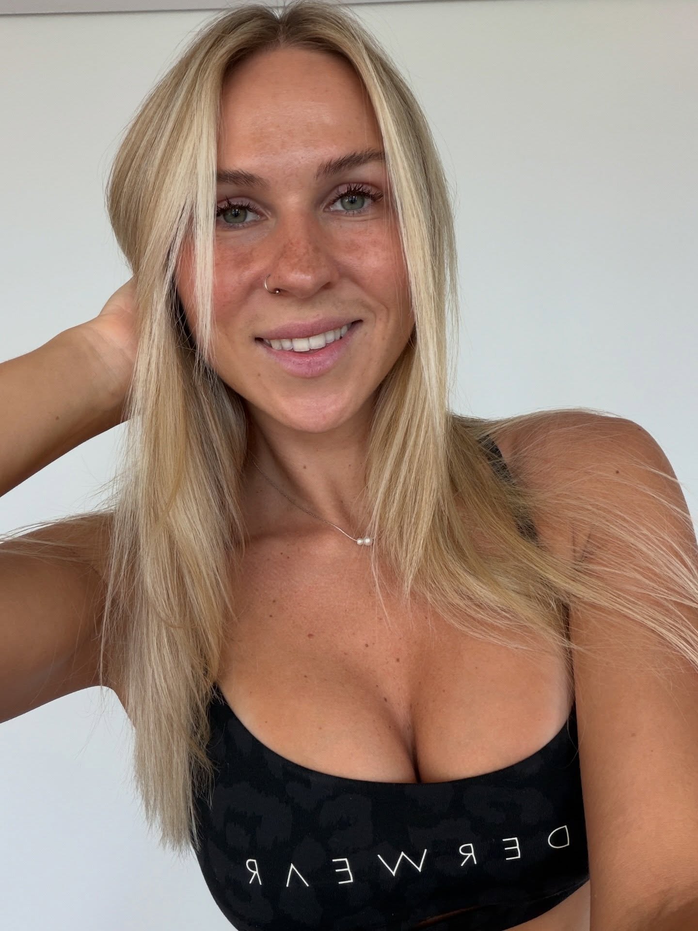 iamcora exclusive photo gallery image #24 — Chaturbate streamer profile