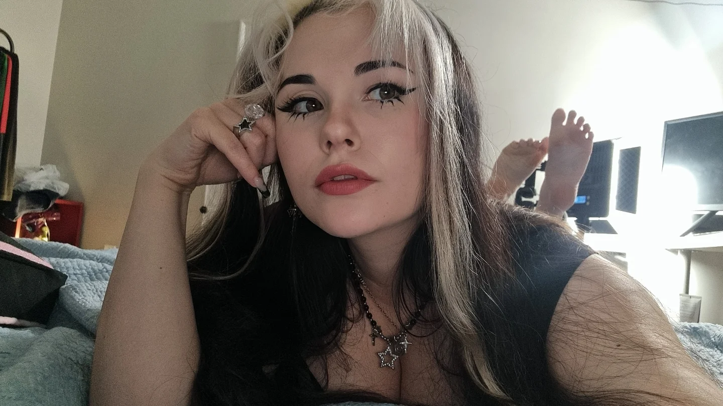iammisstery exclusive photo gallery image #33 — Chaturbate streamer profile