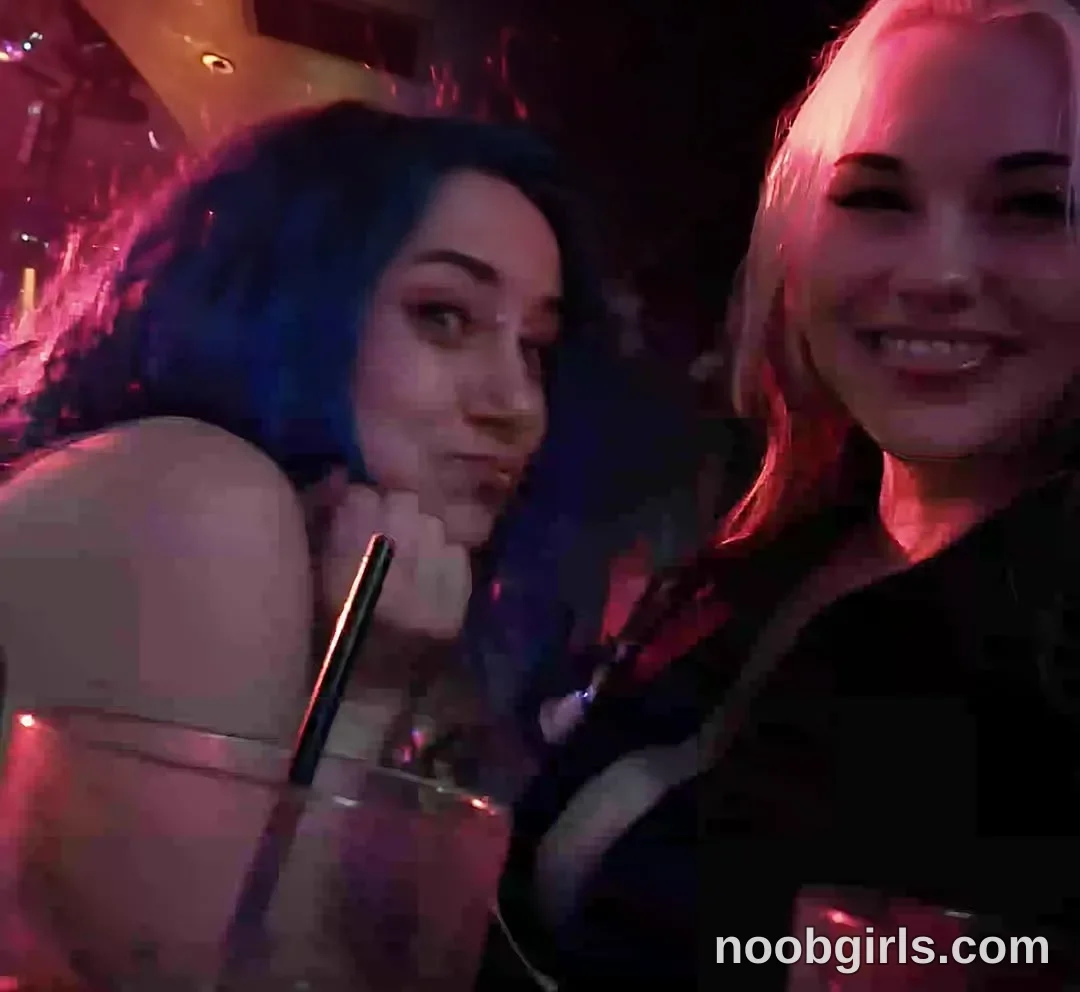MissTery (@iammisstery) — "girls are going ta Vegas!!!"