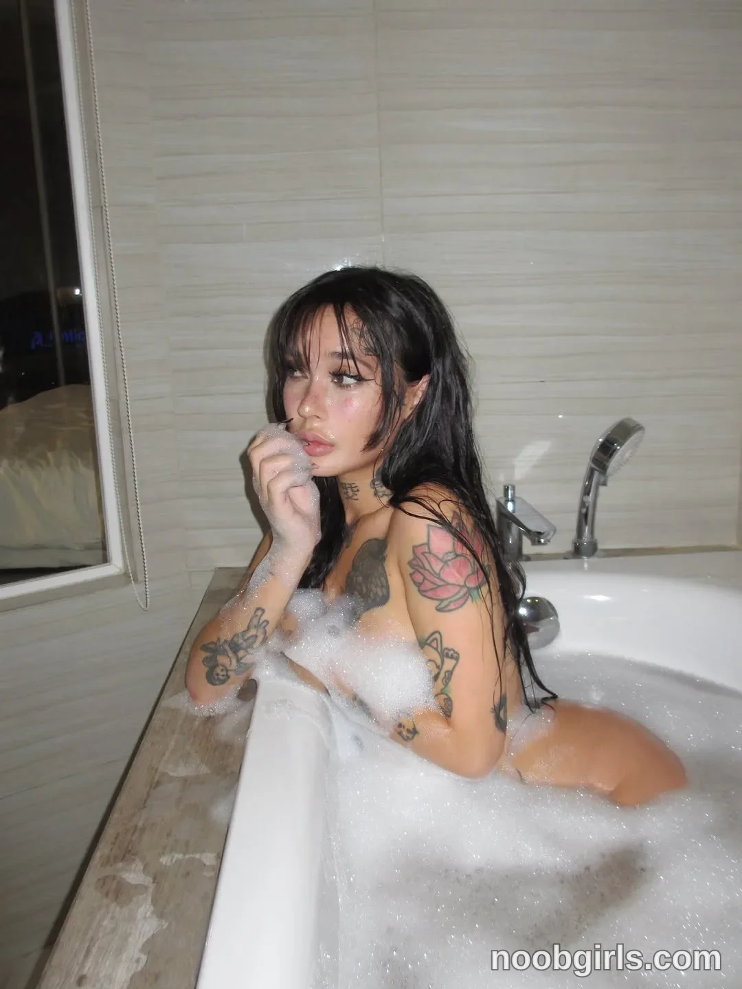 Helltai (@itshelltai) — "these photos make me look like a sweet little angel but don't be fooled! you…"