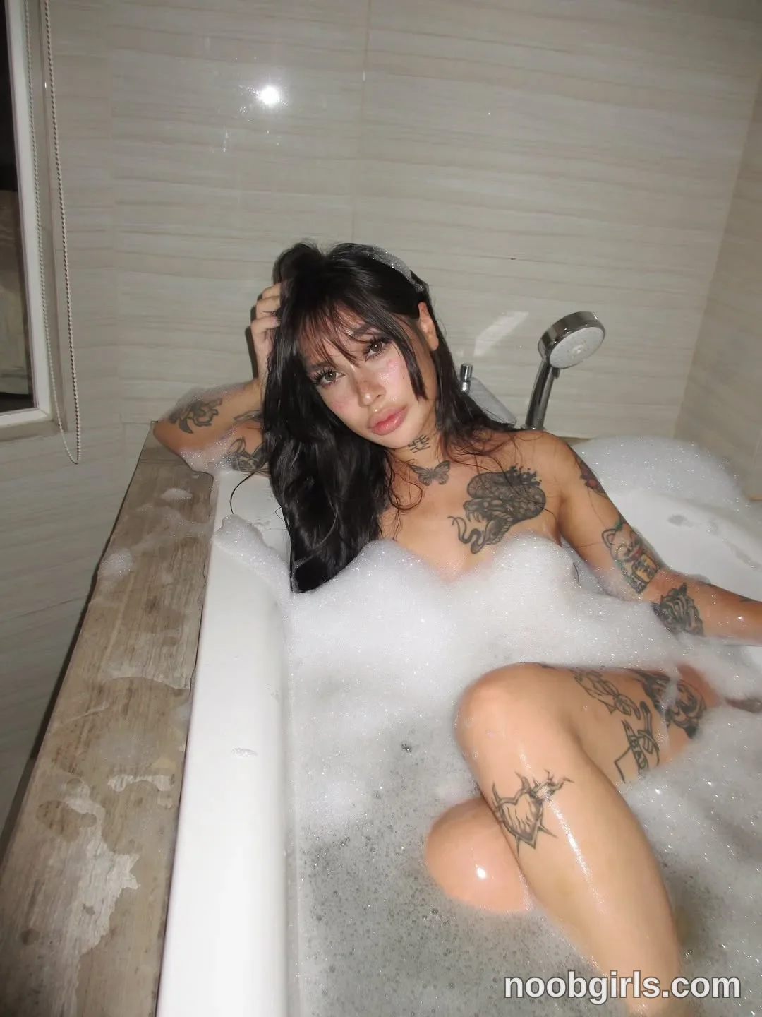 Helltai (@itshelltai) — "these photos make me look like a sweet little angel but don't be fooled! you…"
