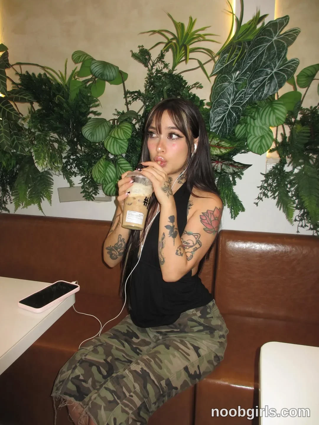 Helltai (@itshelltai) — "if you know let me know"