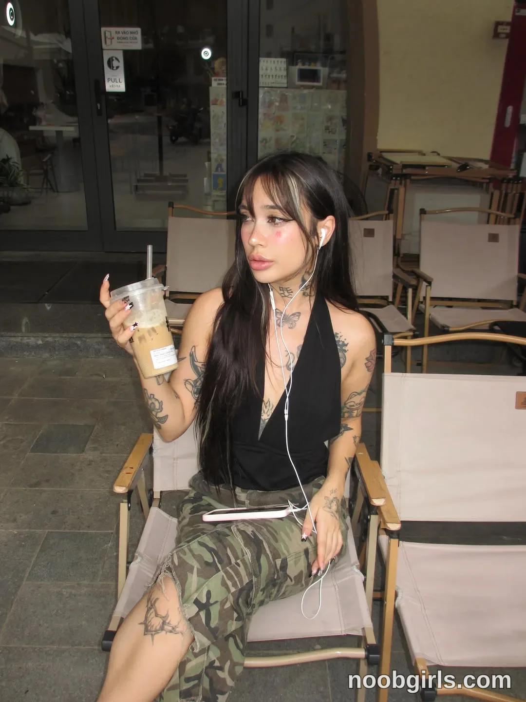 Helltai (@itshelltai) — "if you know let me know"