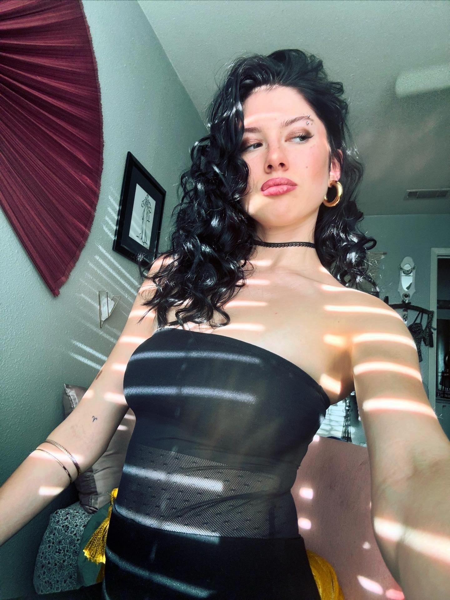 ivyquinette exclusive photo gallery image #27 — Chaturbate streamer profile