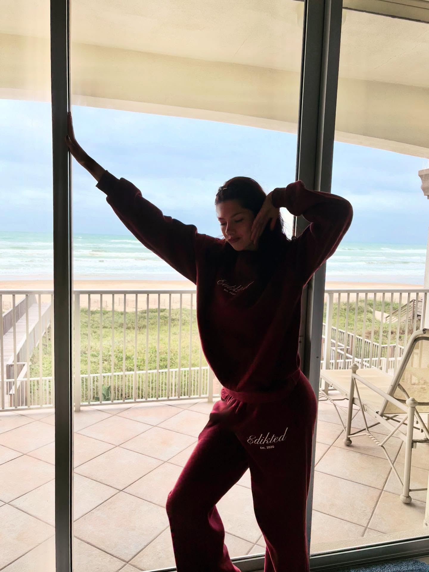 ivyquinette verified Instagram photoshoot picture #29 — live cam model review