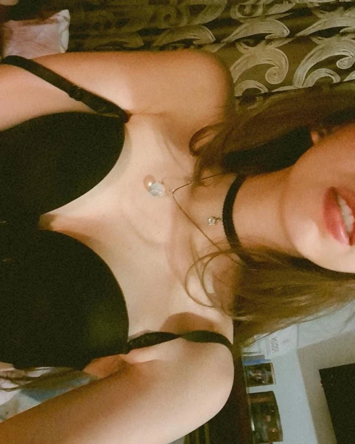 Jelly (@jelly_w5) — photo 25 from her gallery
