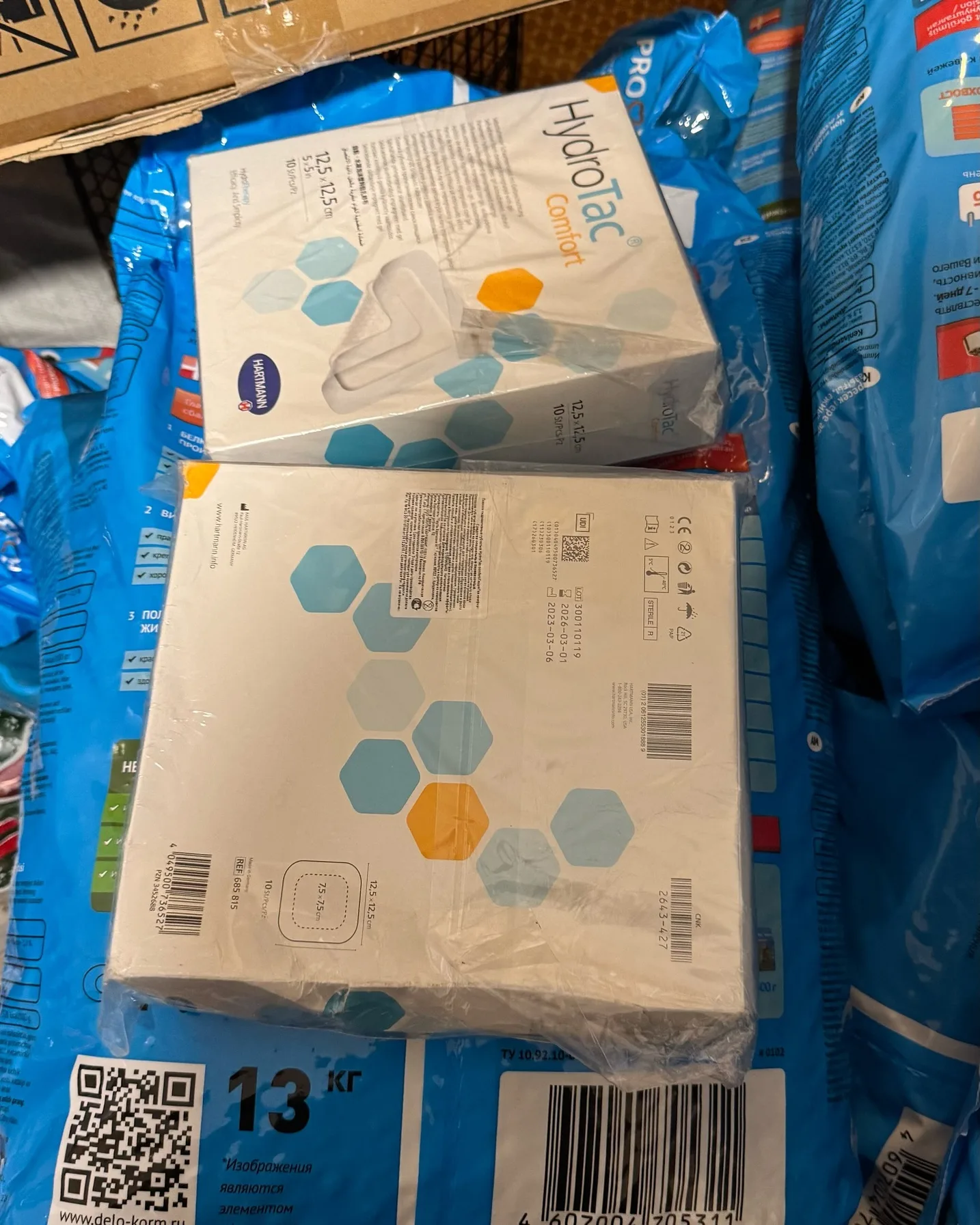 Mynameis Katy      -   https://linktr.ee/katy_ethereal on Chaturbate