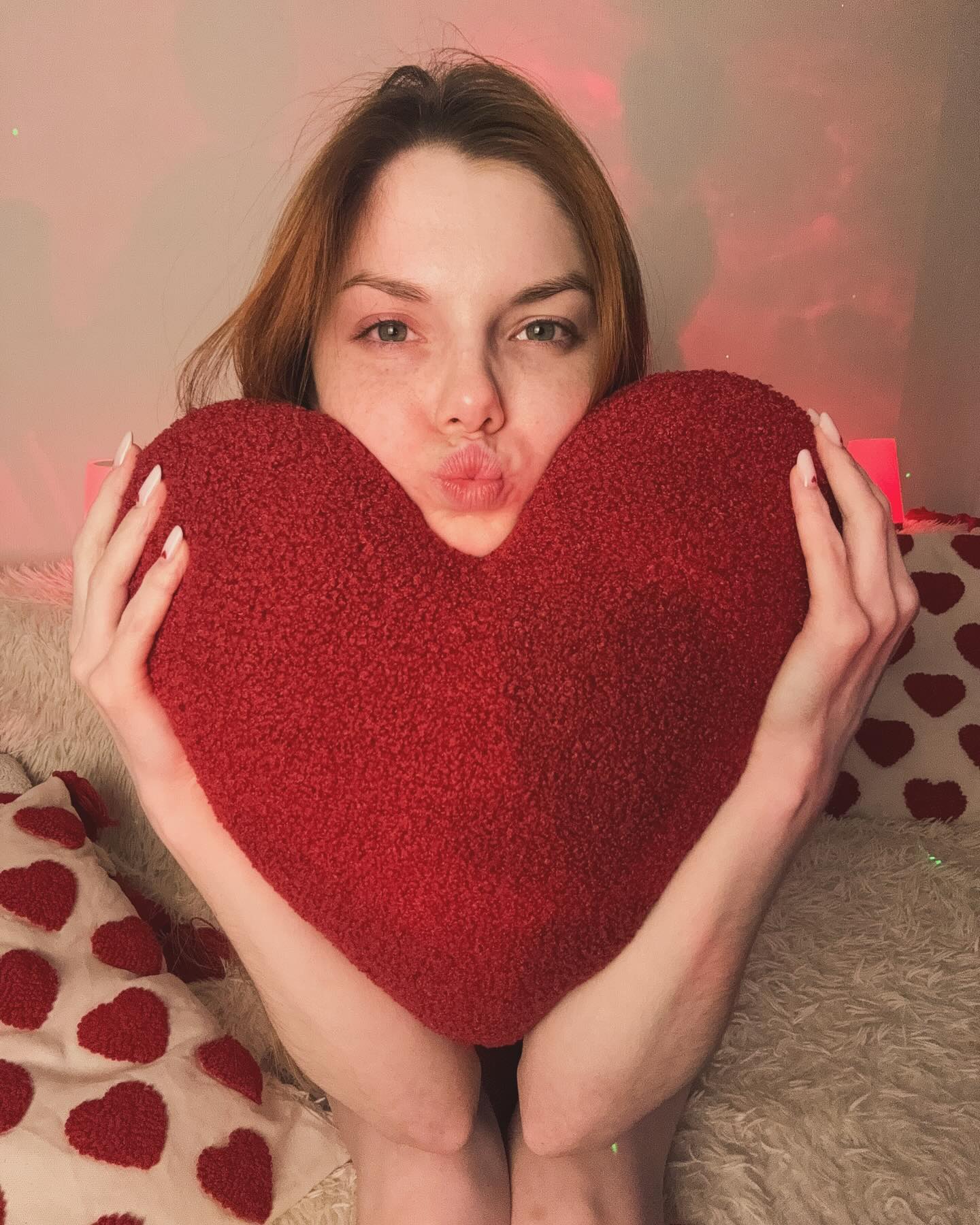 katy_ethereal verified Instagram photoshoot picture #14 — live cam model review