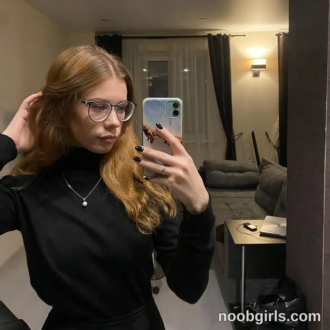Keira (@keira_knight) — "Hey, what’s up"