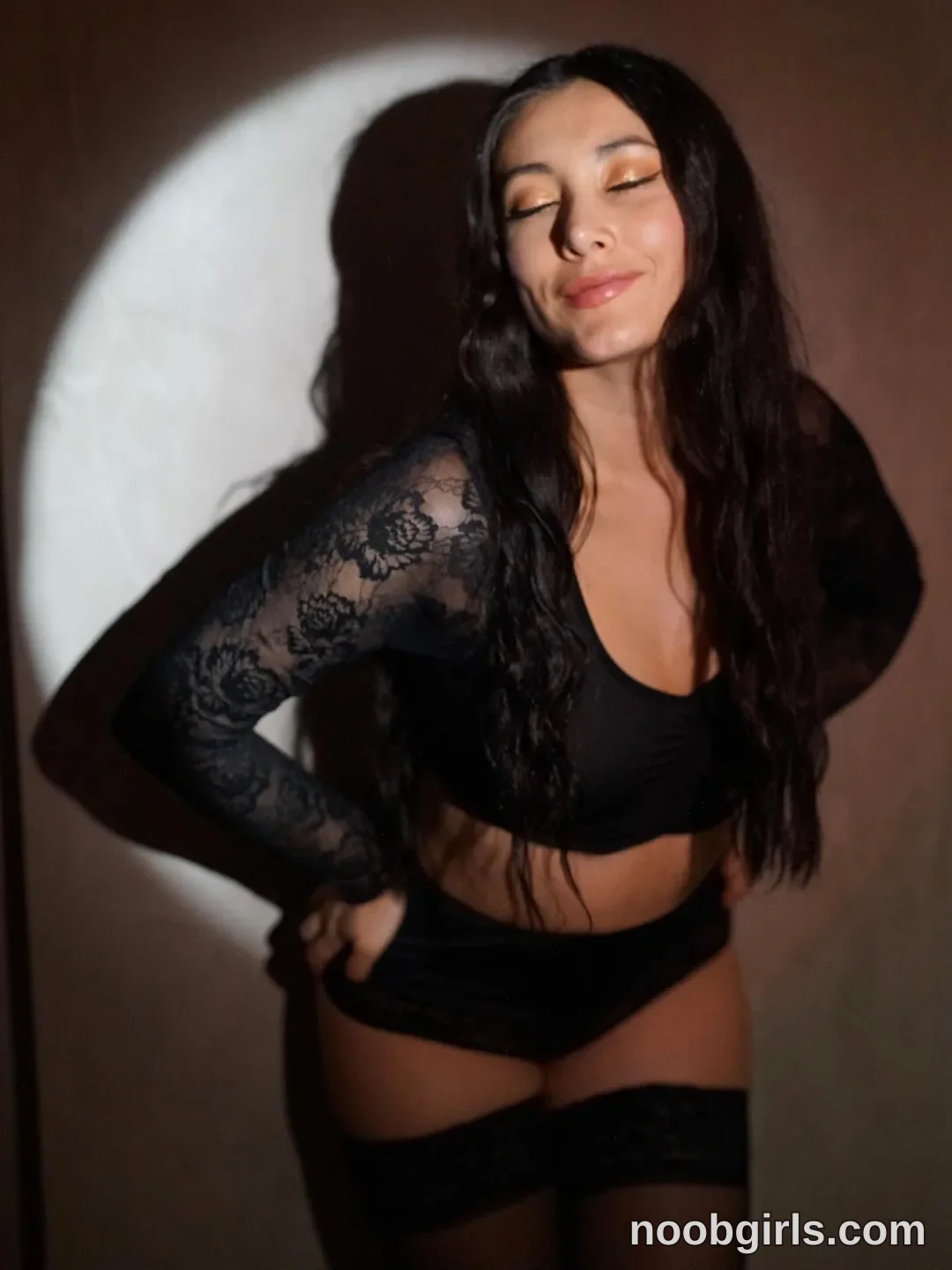 kellytesh (@kellytesh) high-res photoshoot photo #7 — Chaturbate cam model gallery