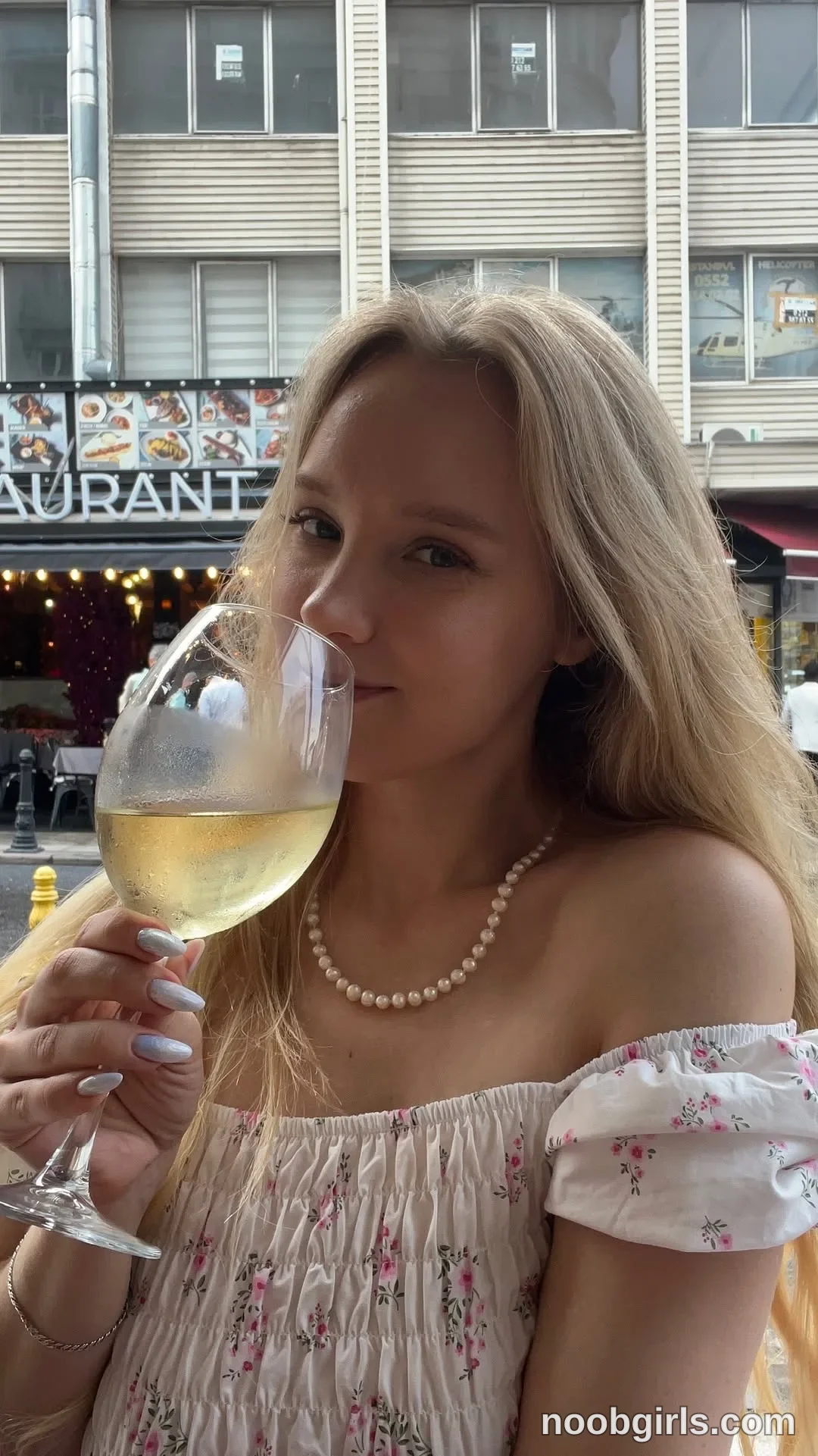 Lina (@l1n4luv404) — "yea yea i dance like an idiot leave me be"