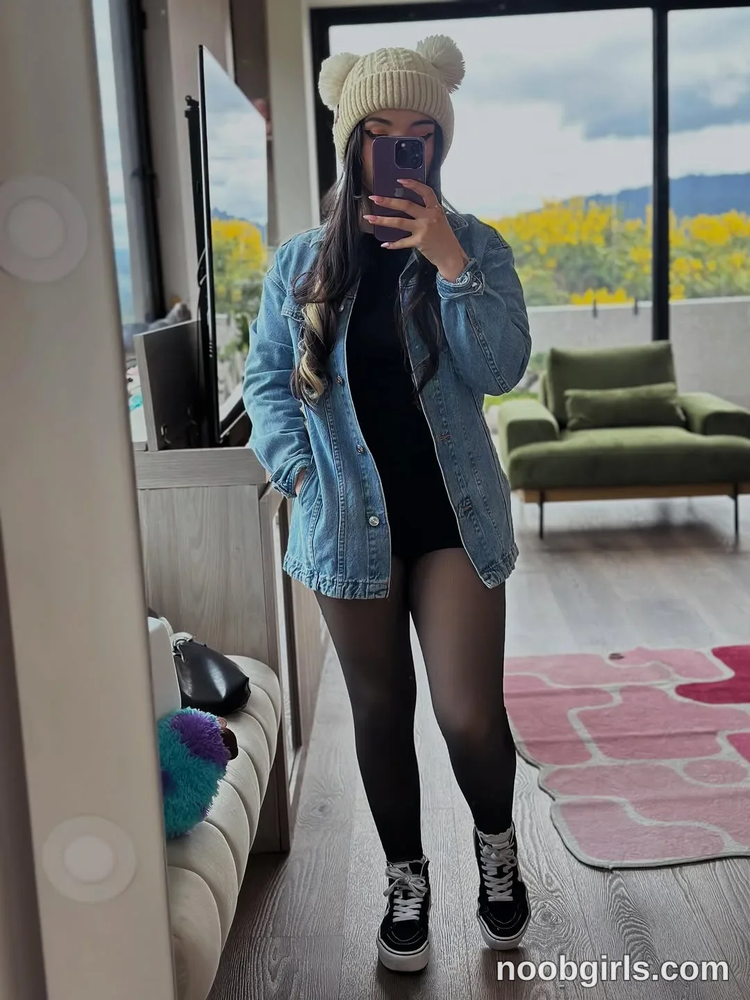 lau__1 (@lau__1) — "Me gustó mi outfit de hoy ✨✌🏻"