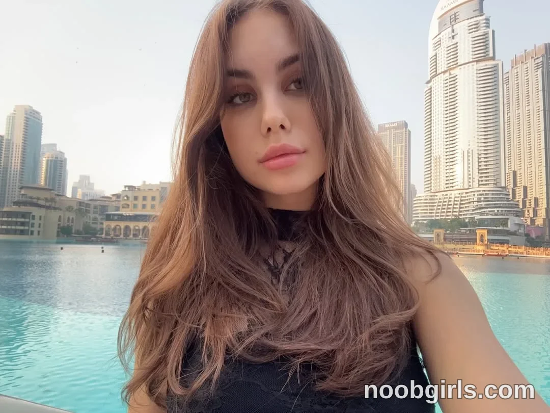 Lily (@li77sss) in Dubai,UAE