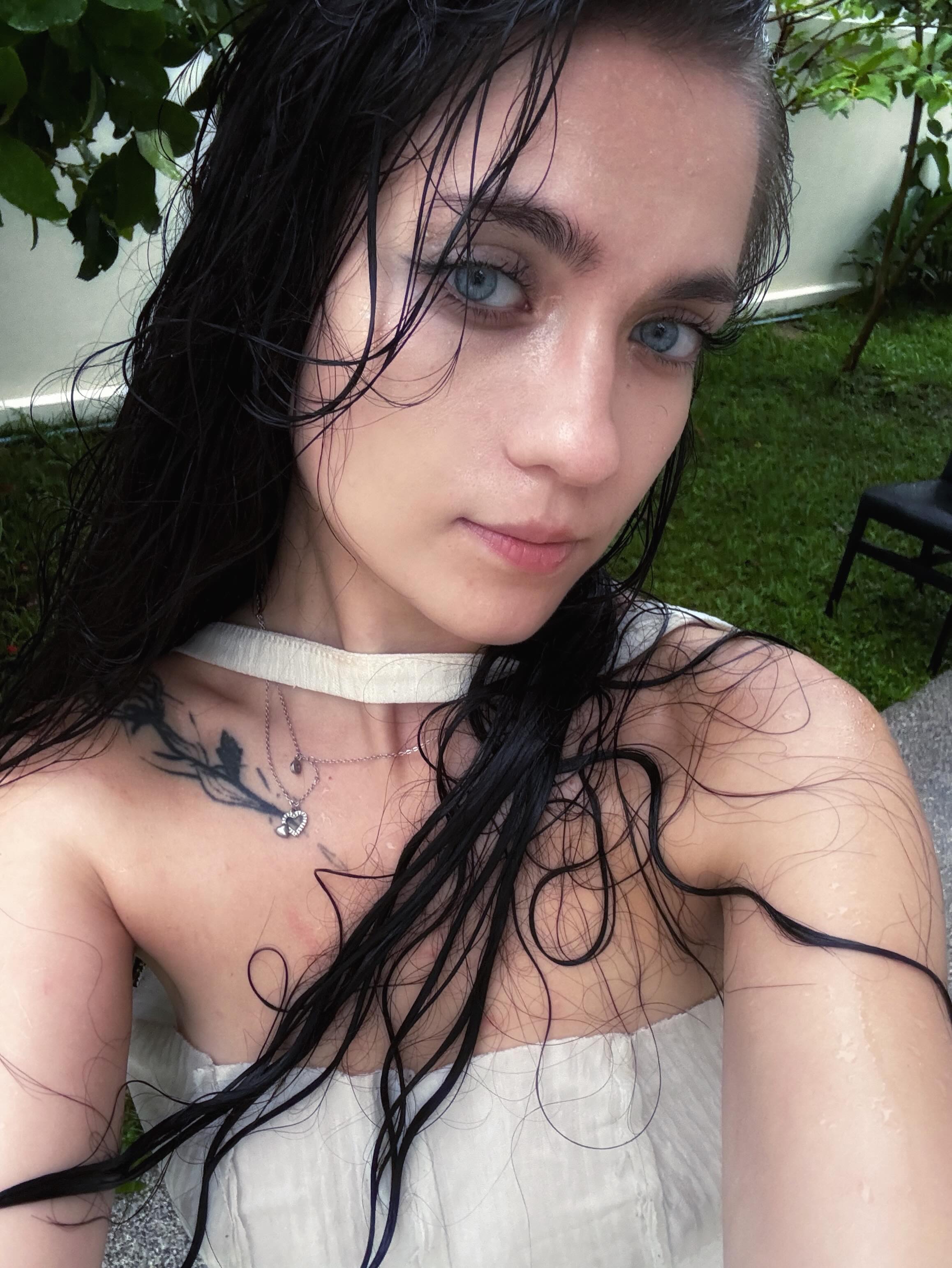 lillucooper exclusive photo gallery image #6 — Chaturbate streamer profile