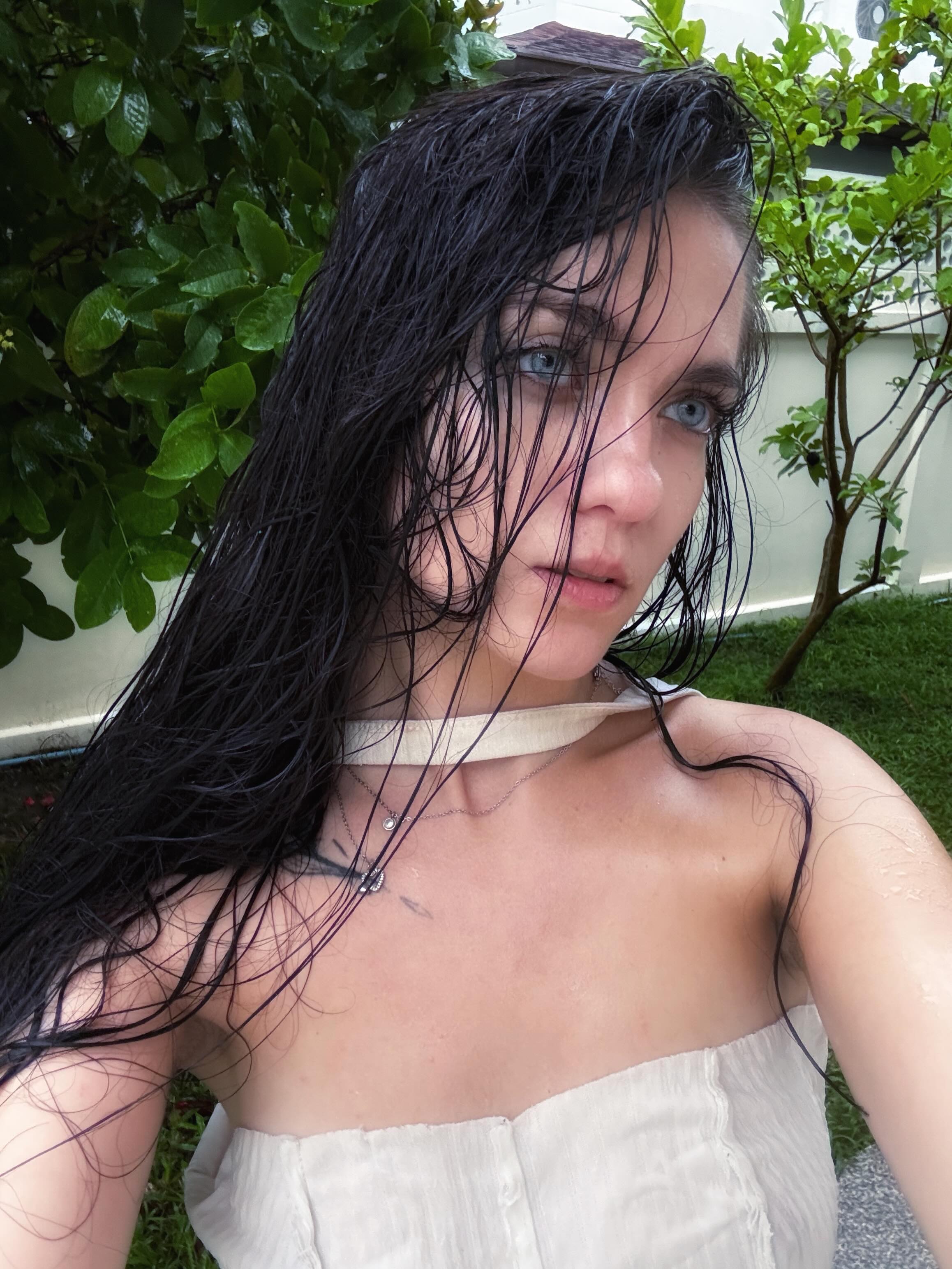 lillucooper (@lillucooper) high-res photoshoot photo #22 — Chaturbate cam model gallery