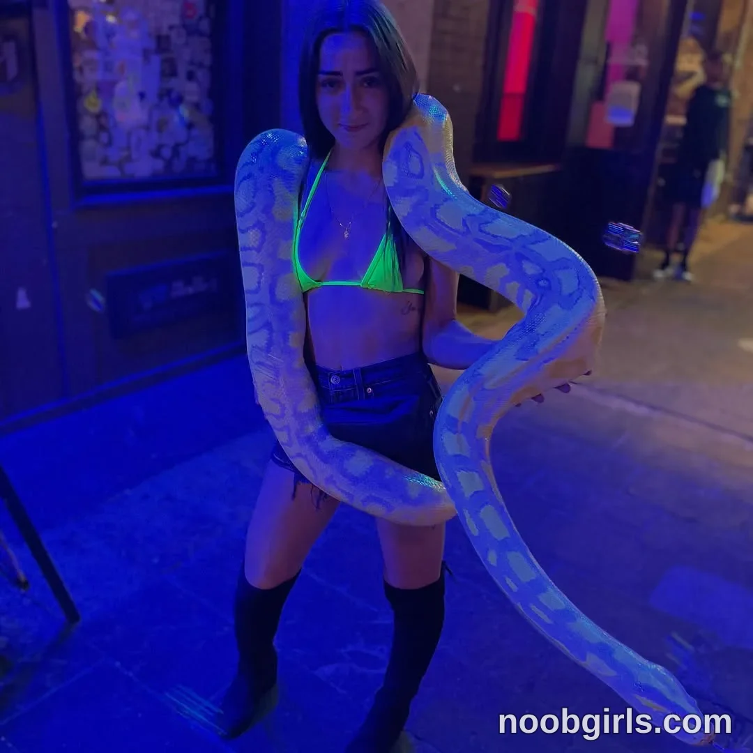 Litlaney (@litlaney) — "Sooo ready for this summmmer, it’s going to be a HOT one! ✨ make sure to come…" in Downtown Austin