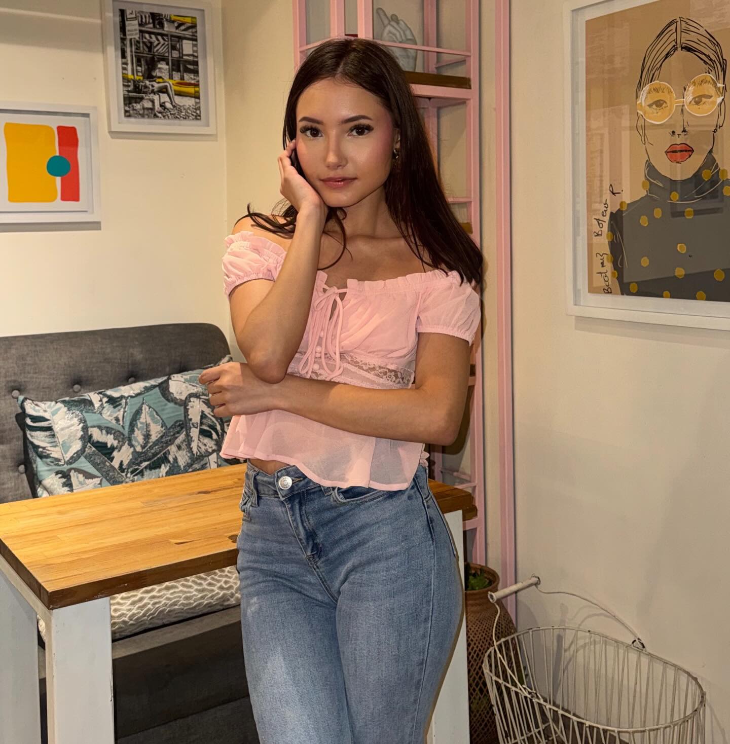 little_effy18_ (@little_effy18_) high-res photoshoot photo #22 — Chaturbate cam model gallery