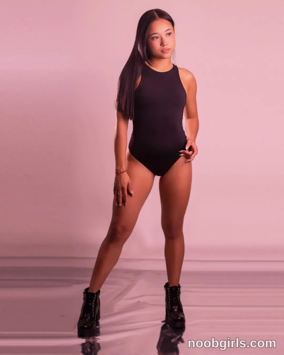 littlee_sophi_ exclusive photo gallery image #9 — Chaturbate streamer profile