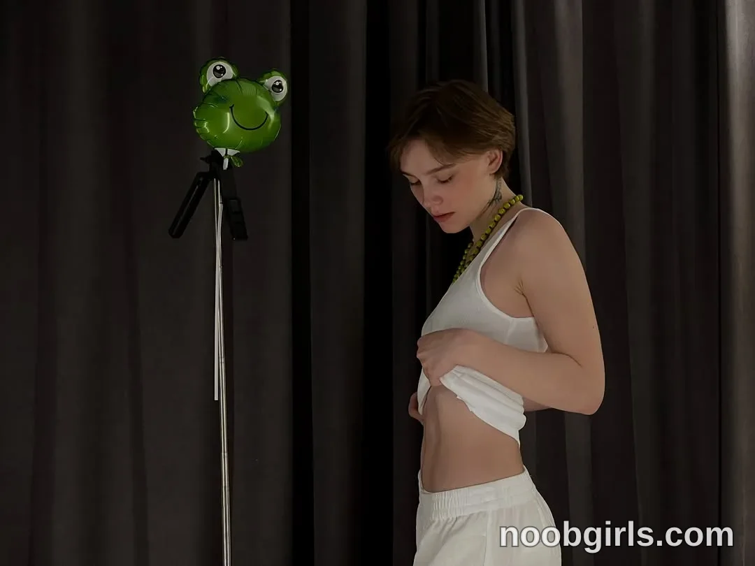 LolaaTatee (@lolaatatee) — "watch this little story to the end :3" in USA