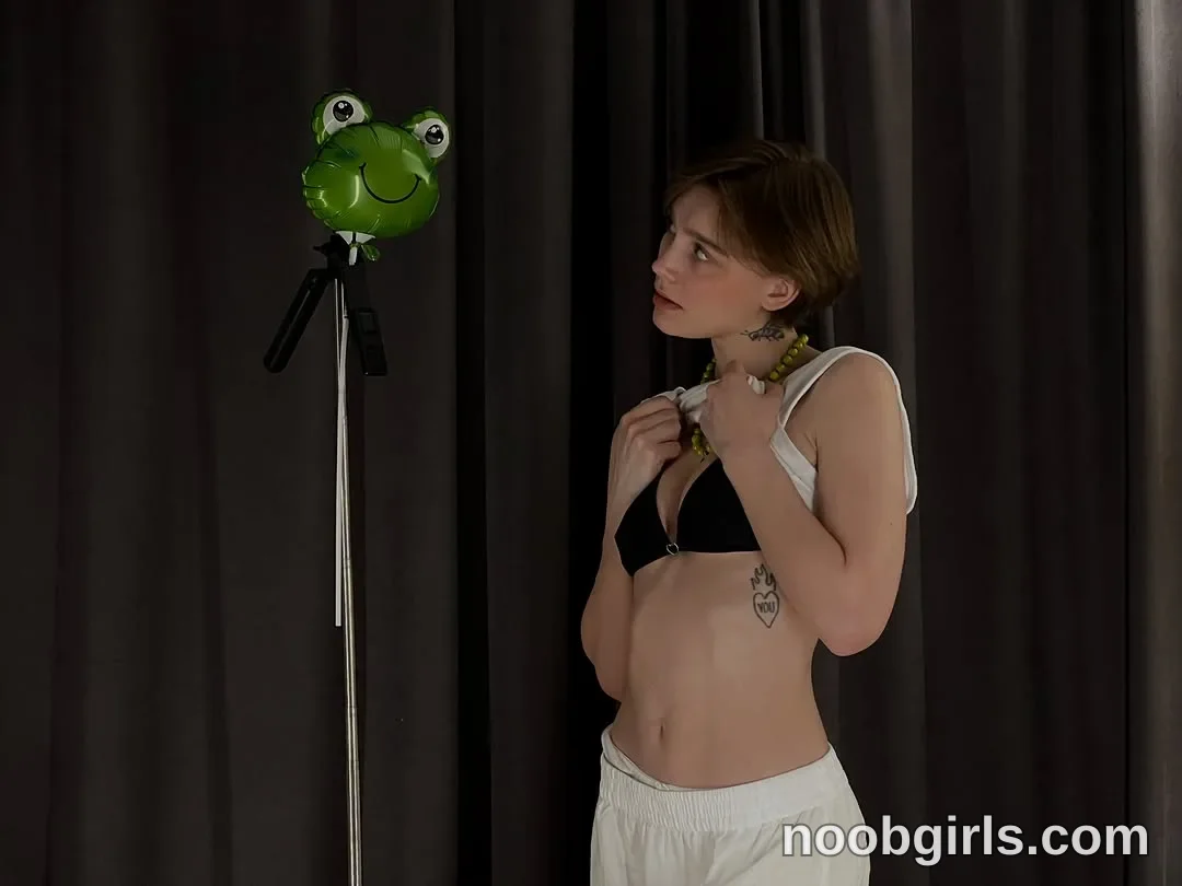LolaaTatee (@lolaatatee) — "watch this little story to the end :3" in USA