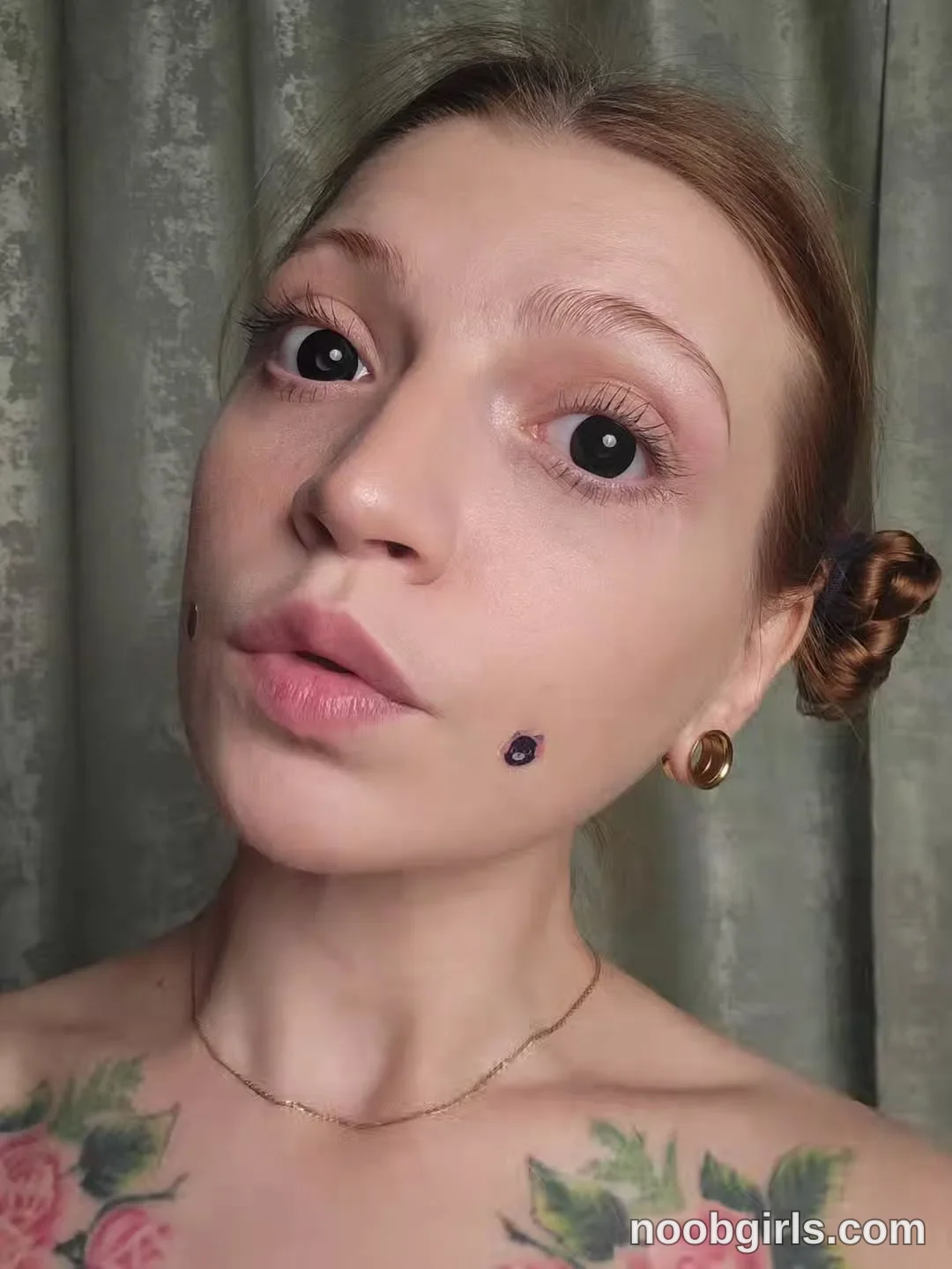 Lola (@lolarozzie) — "Can you resist this cute succubus? 😈"