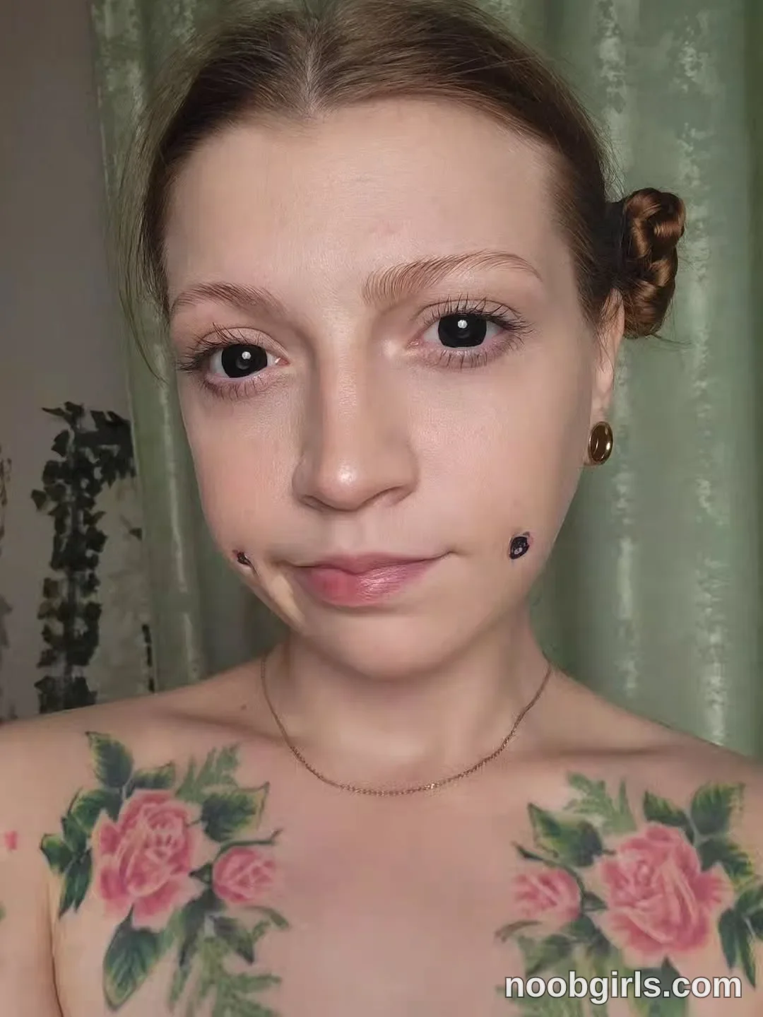 Lola (@lolarozzie) — "Can you resist this cute succubus? 😈"