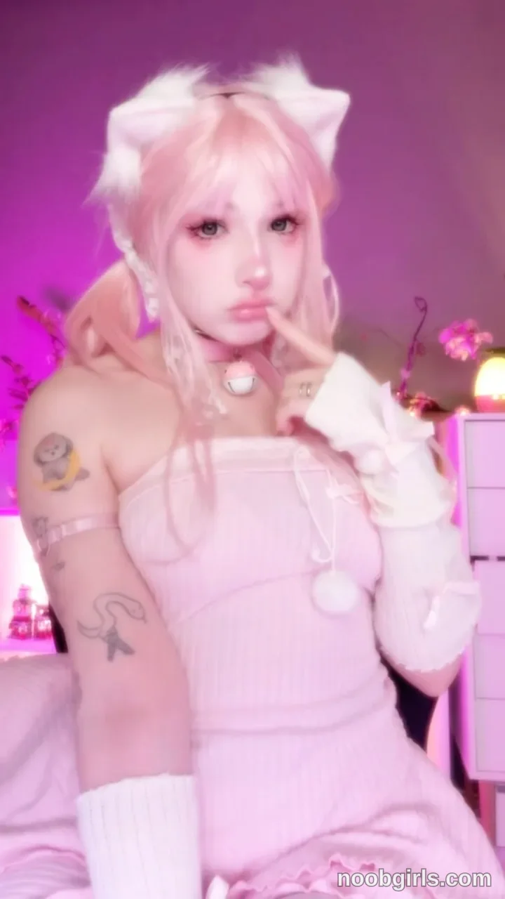 Lucy UwU reel: Caught you staring🫣 . . . cosplaycommunity
