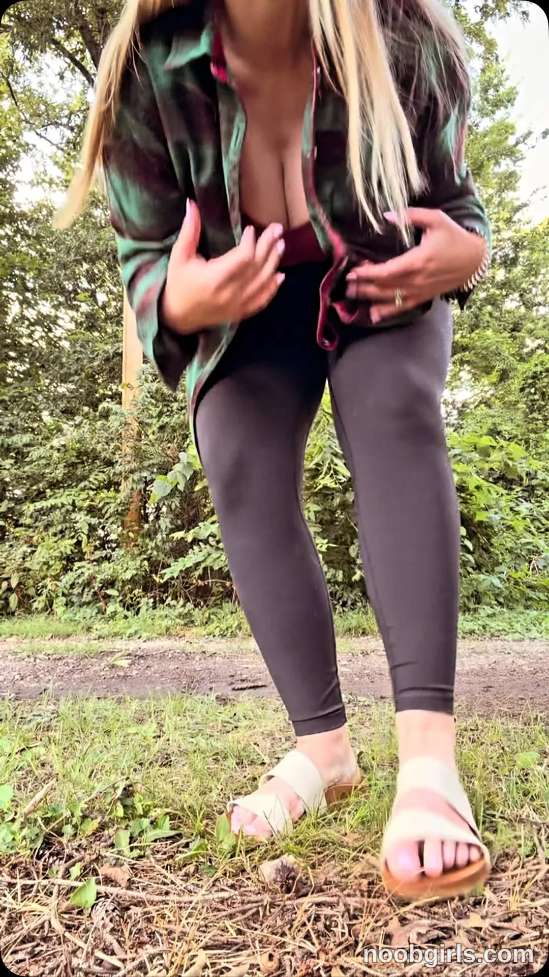 Lucy & Allen reel: Idk how to dress in the -ber months…flannel in the morning,…