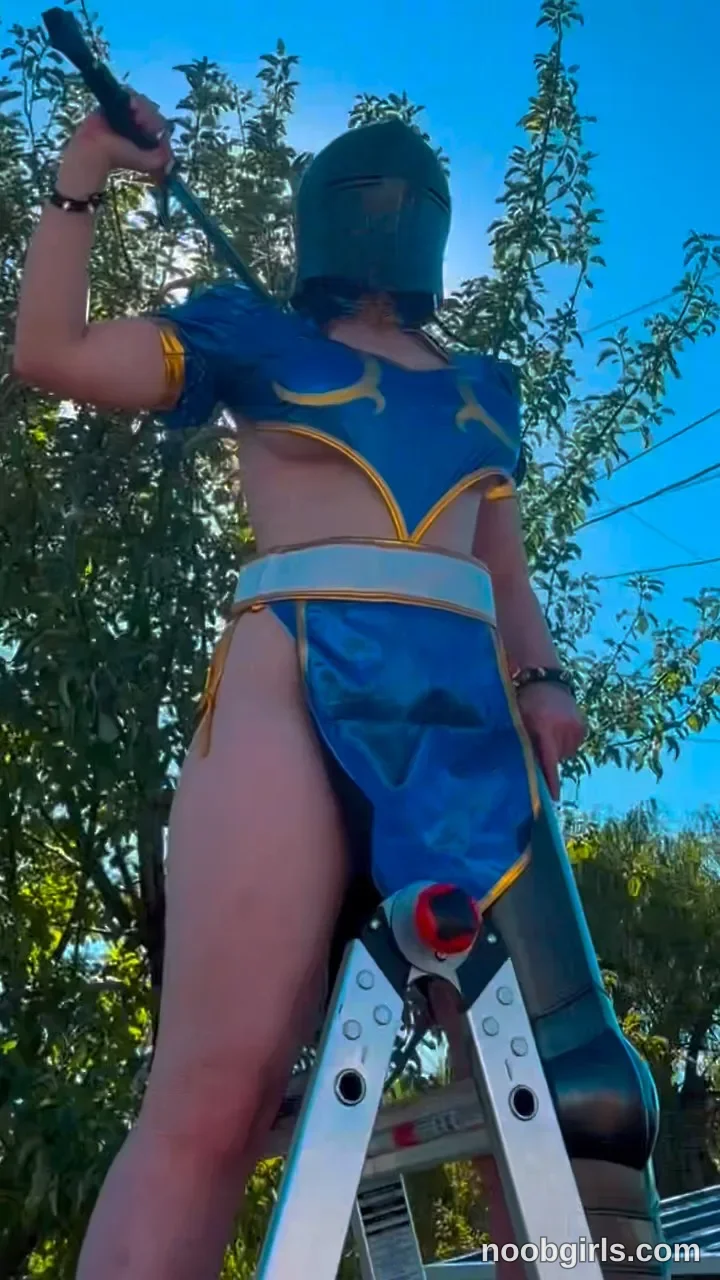 Dakota (@m1styc6) — "Is this a Renfair costume or Comicon?"