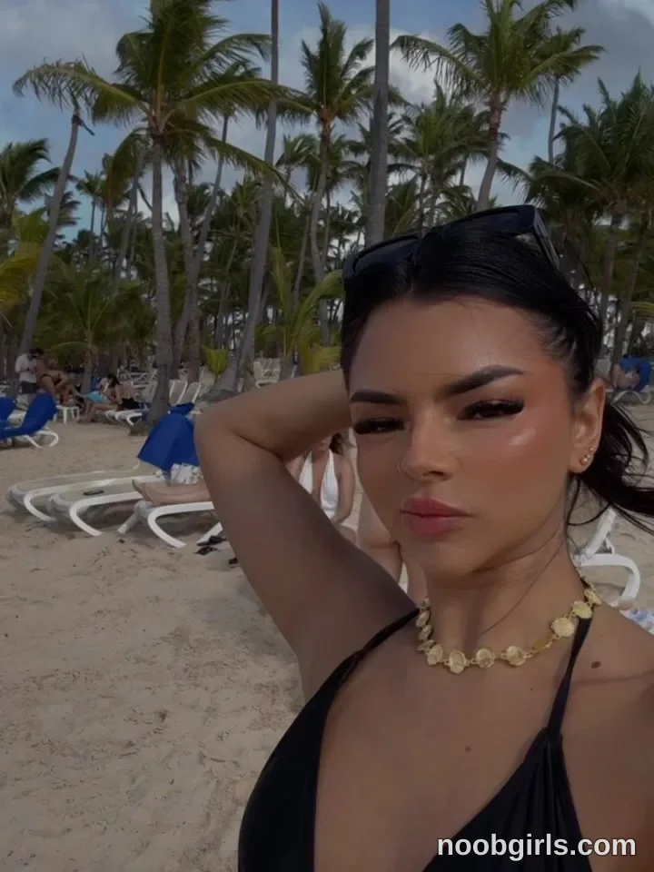 Call Me (@malaia_hills) in República Dominicana