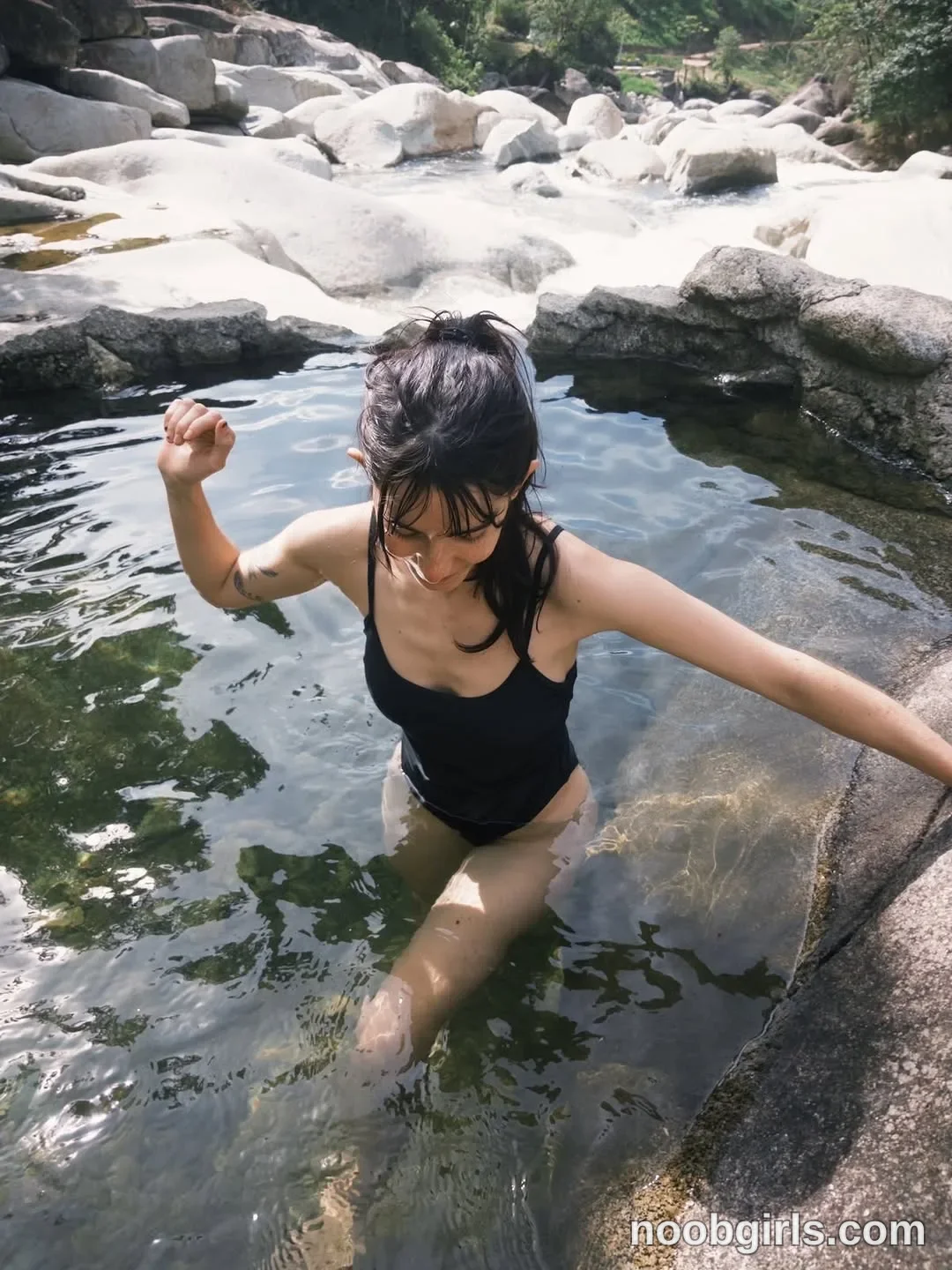 papalururiririrpi (@maria_alfonsina_) — "I touch the earth with my feet and remember we still have roots."