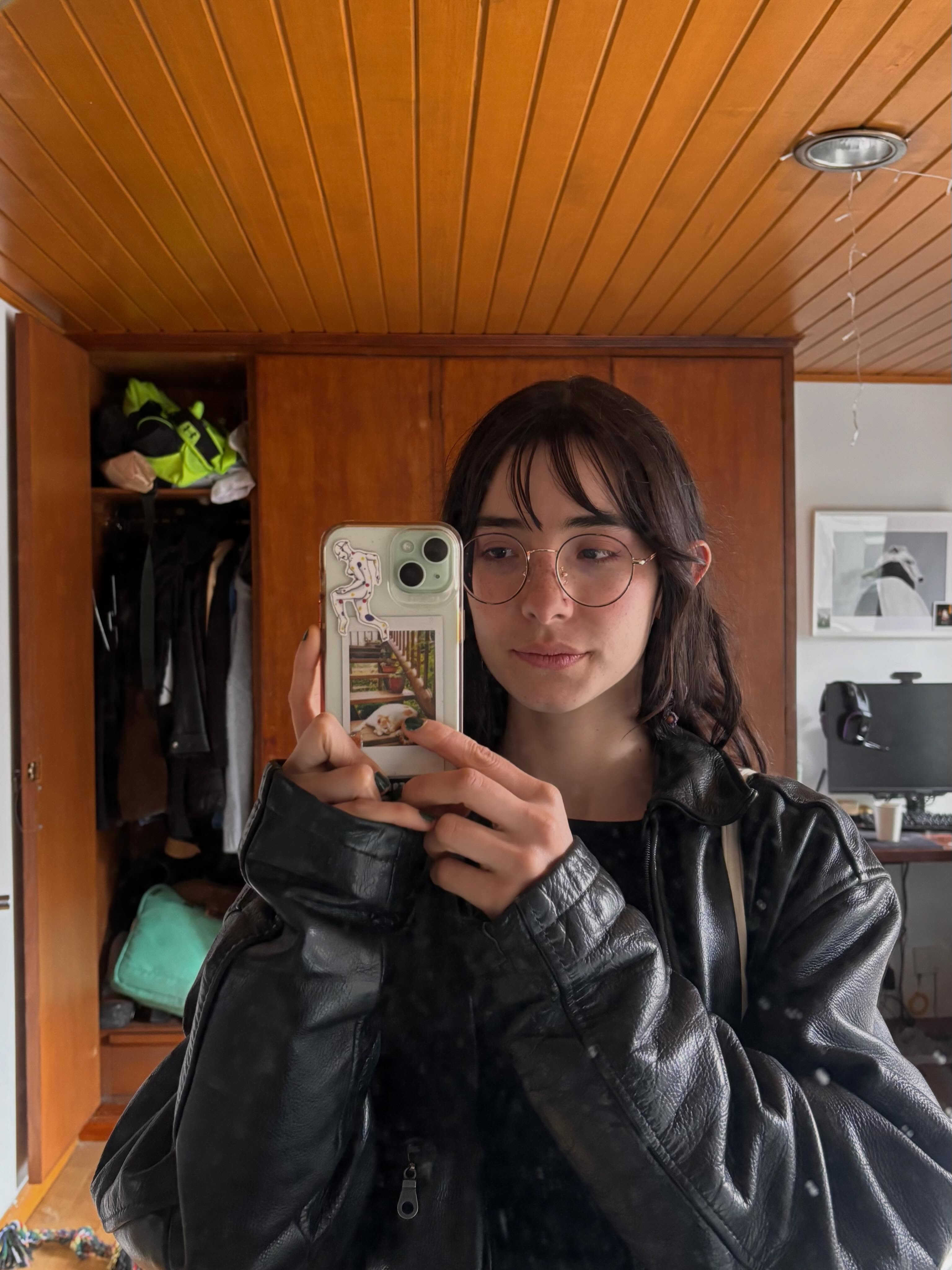 maria_alfonsina_ exclusive photo gallery image #33 — Chaturbate streamer profile