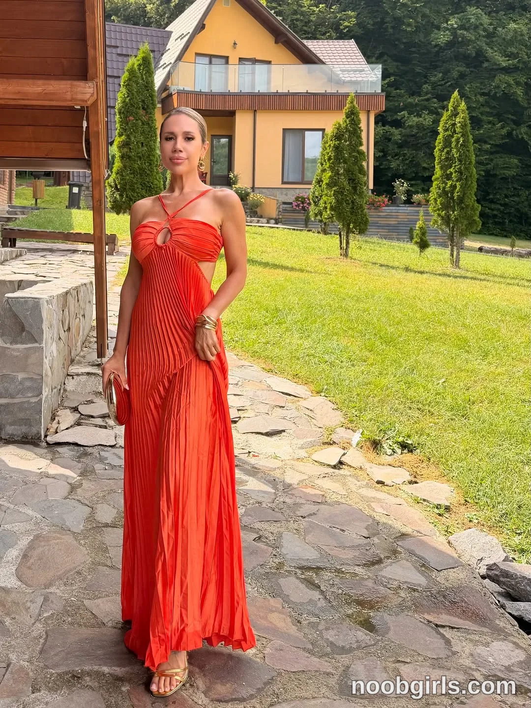 Marrylou Anne (@marrylouanne) — "High altitude, high style 🏔️💃🏻"