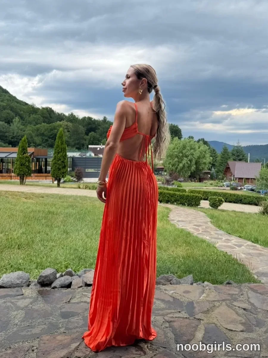 Marrylou Anne (@marrylouanne) — "High altitude, high style 🏔️💃🏻"