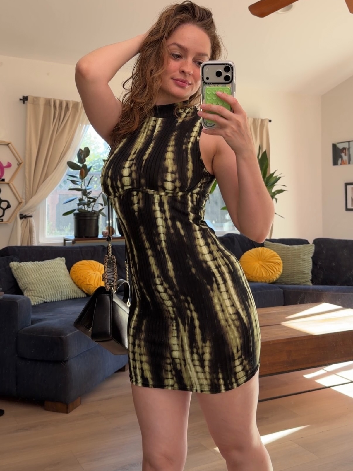marymoody (@marymoody) high-res photoshoot photo #13 — Chaturbate cam model gallery