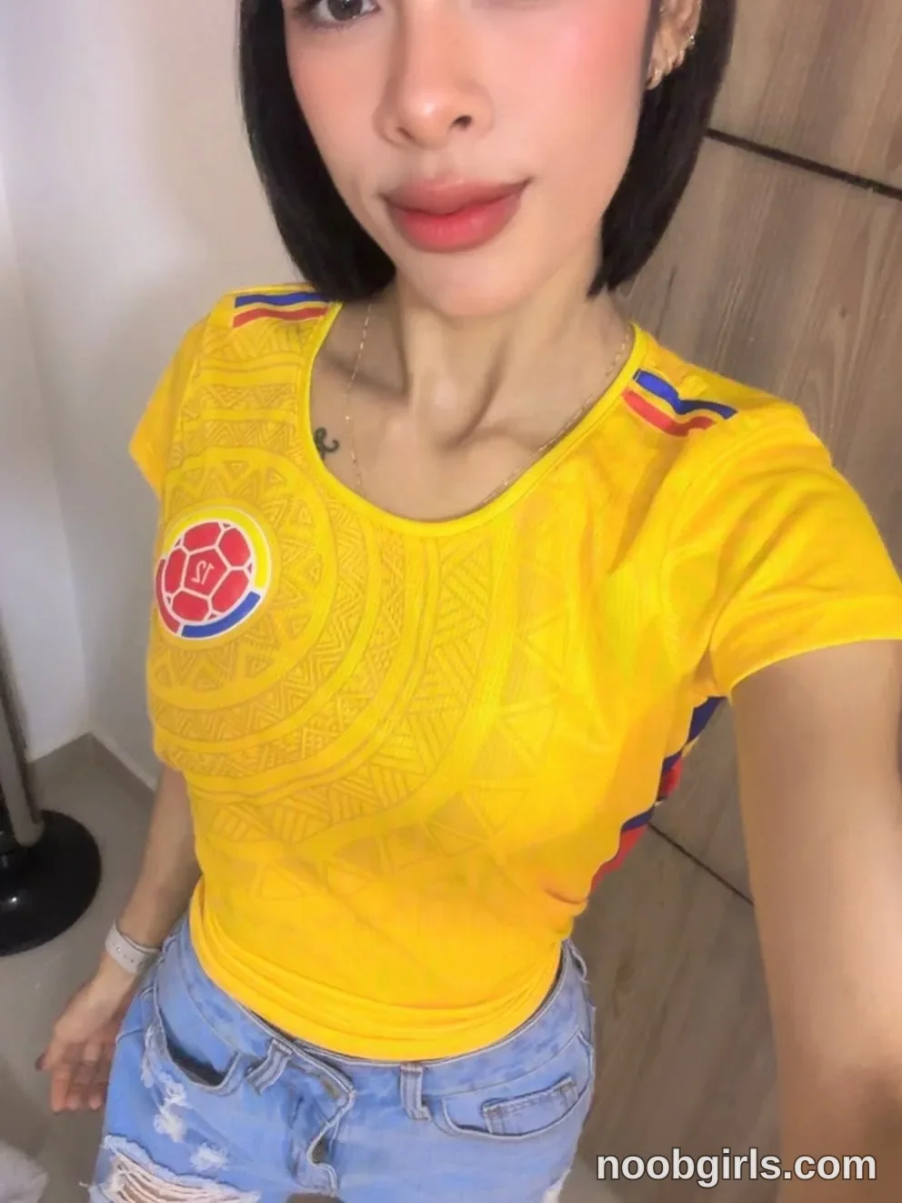 Mia Reeves (@mia_reeves) in Medellín, Antioquia