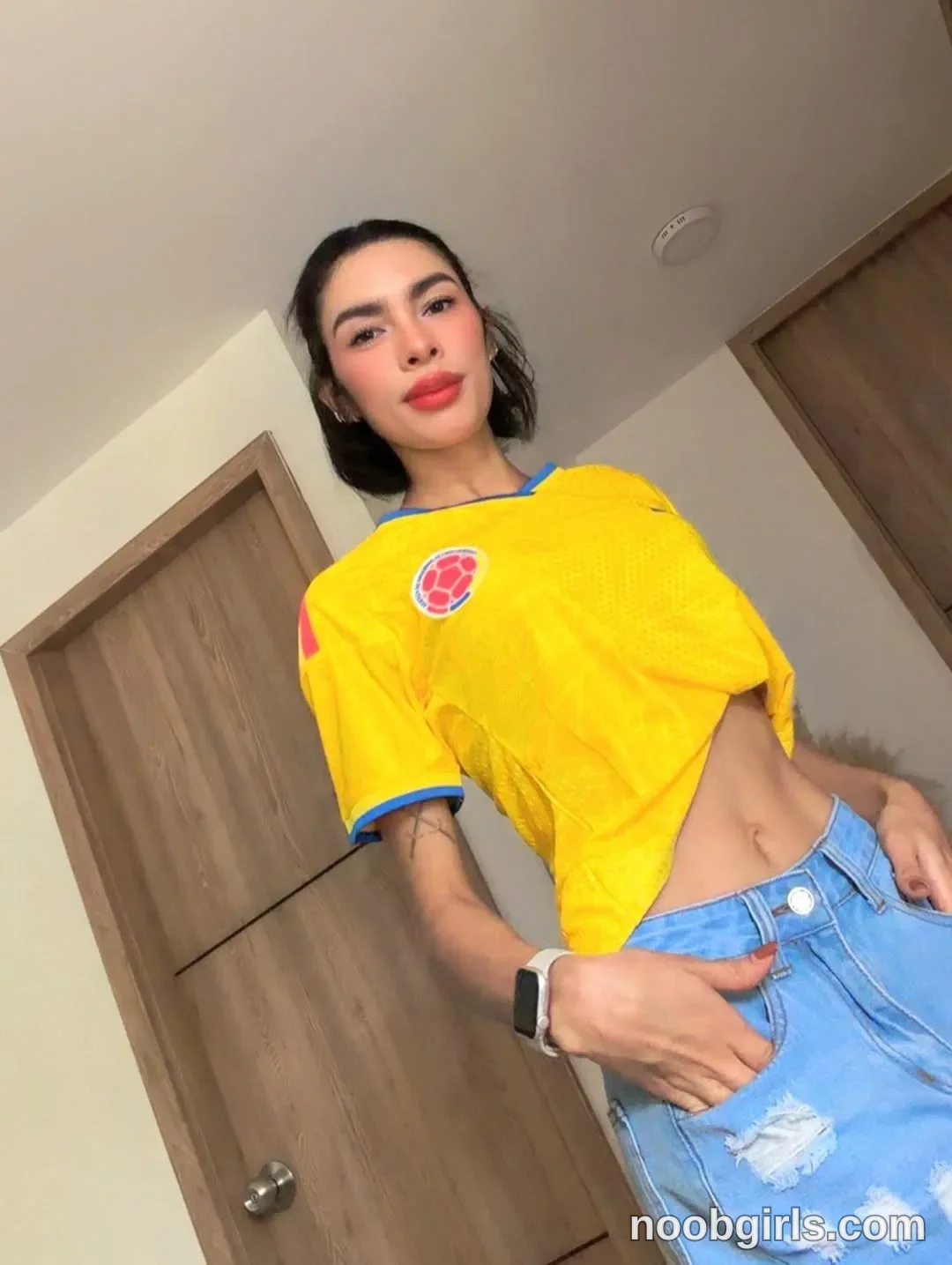 Mia Reeves (@mia_reeves) — "Colombian girl 🇨🇴🇨🇴🇨🇴 🇨🇴" in Medellín, Antioquia